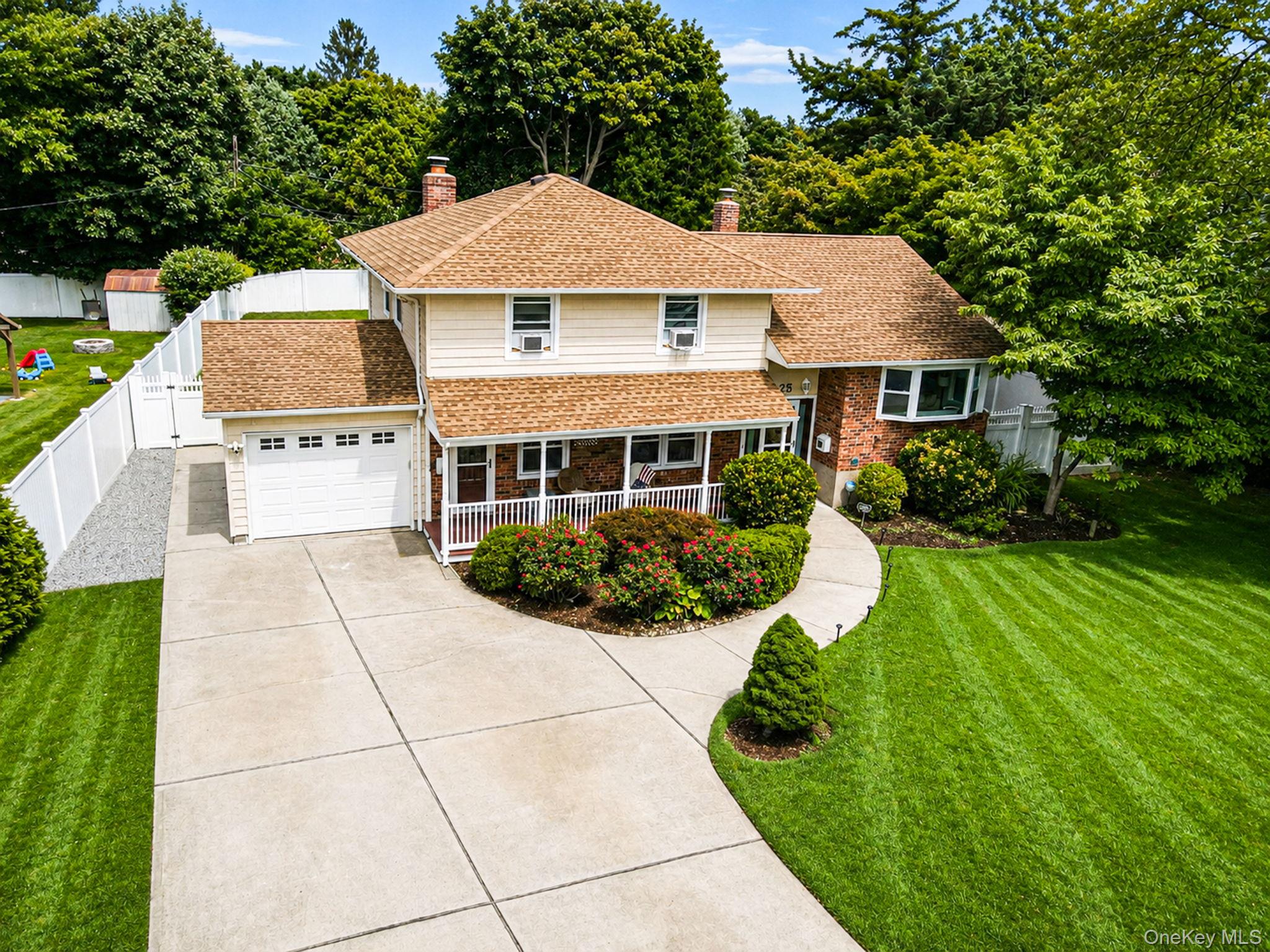 25 Dudley Lane Property Photo 1