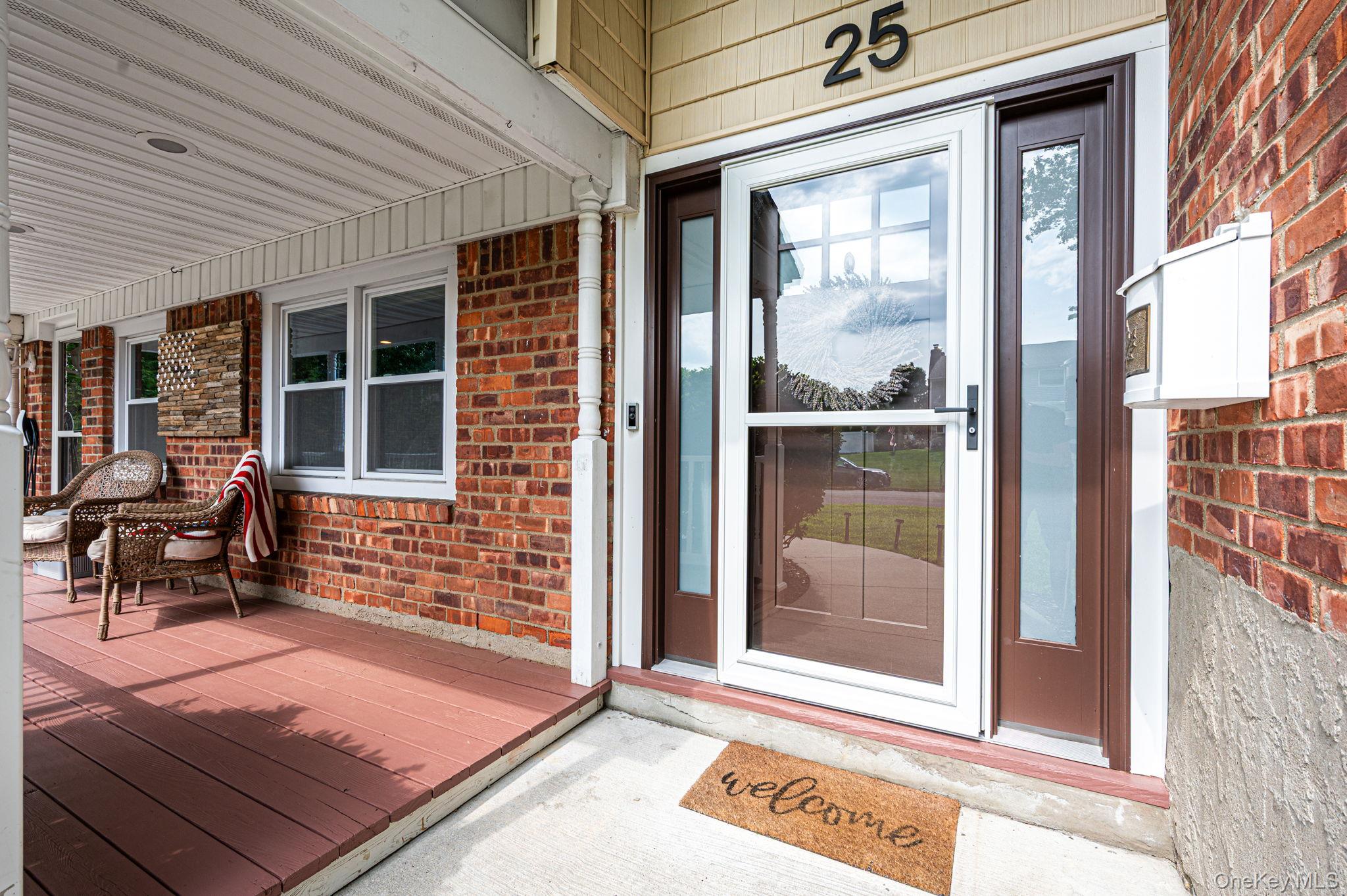 25 Dudley Lane Property Photo 5
