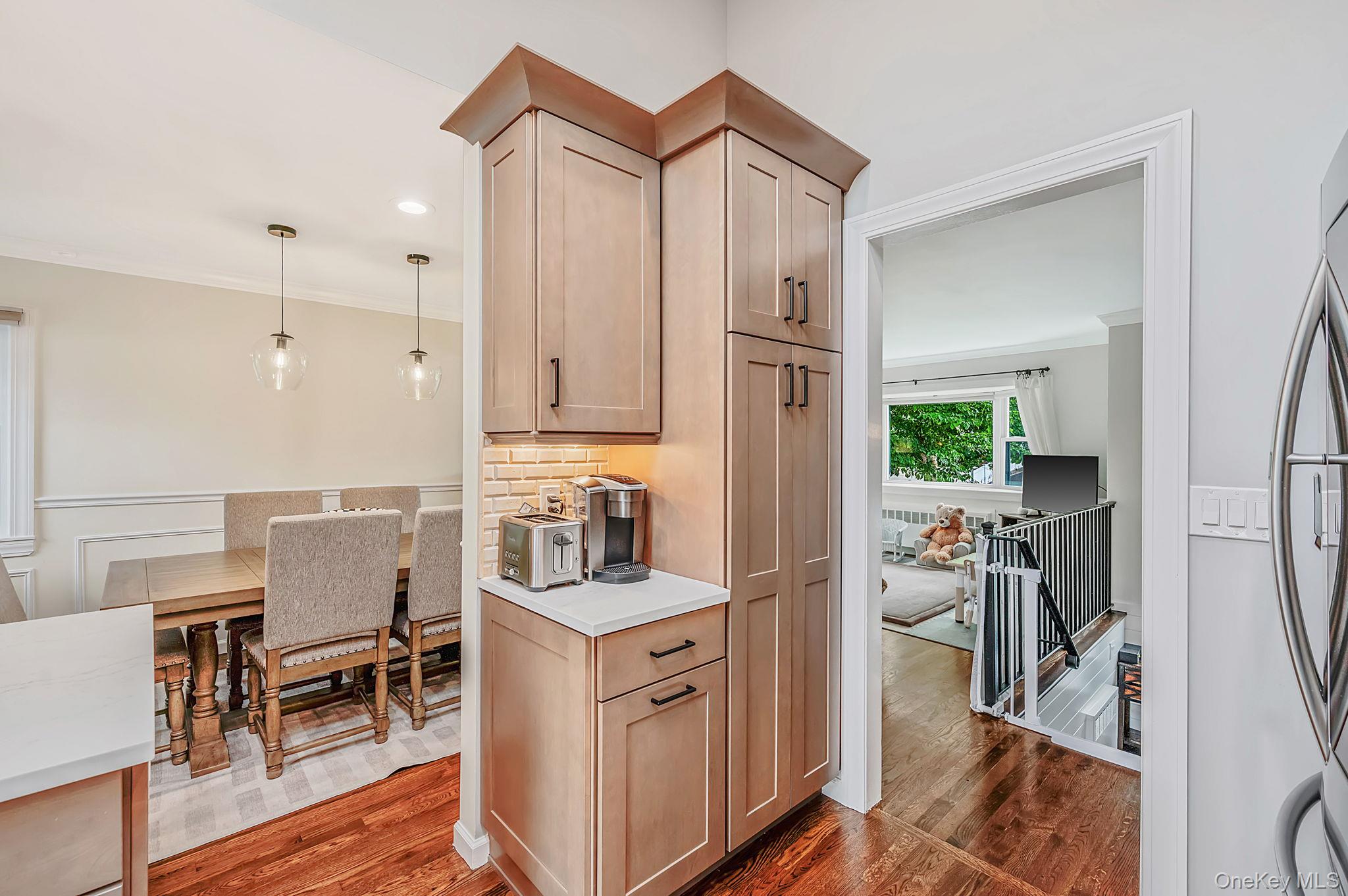 25 Dudley Lane Property Photo 19