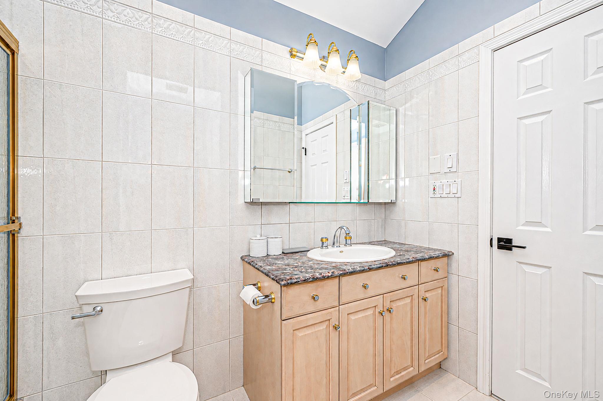 25 Dudley Lane Property Photo 30