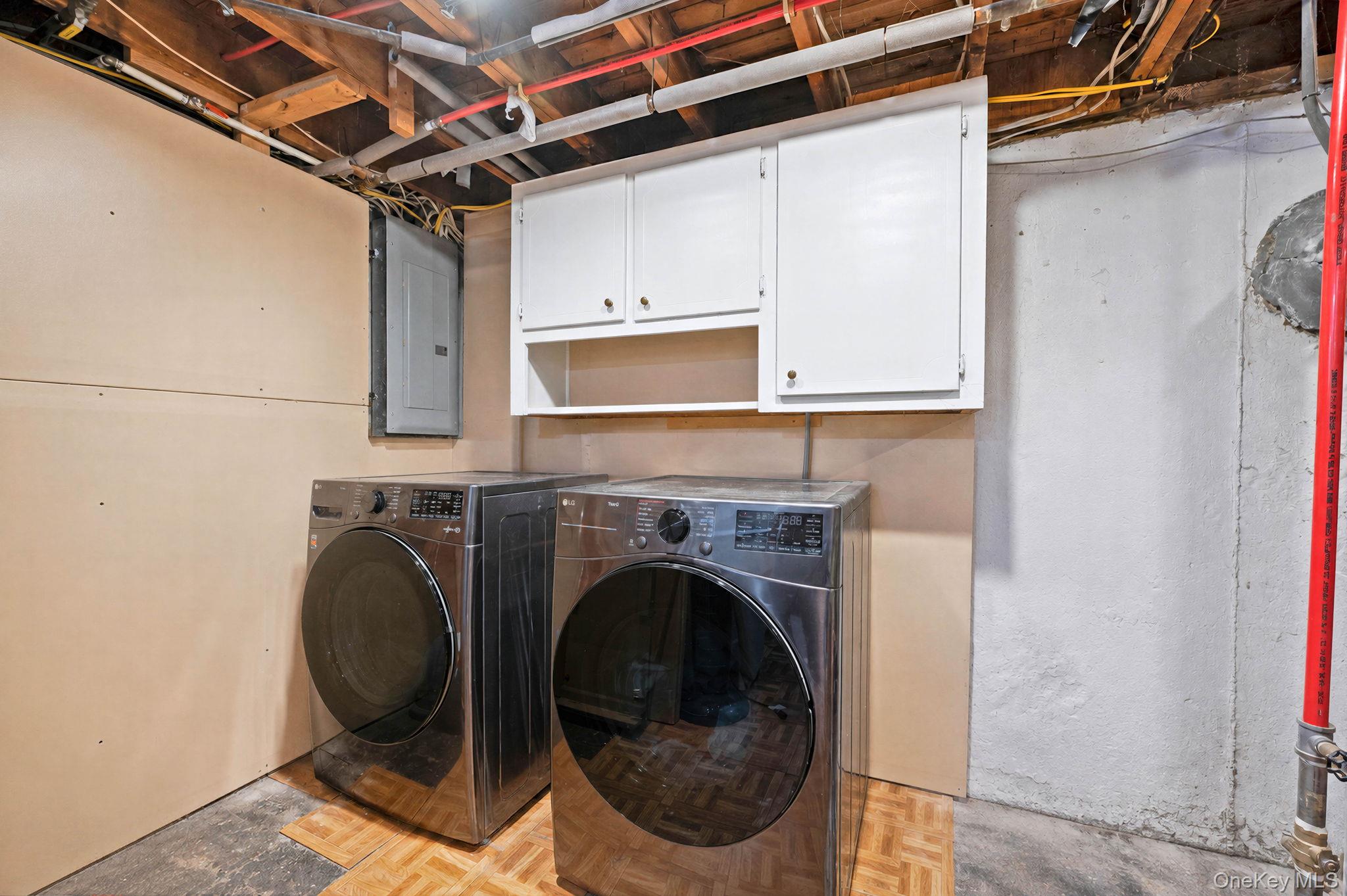 25 Dudley Lane Property Photo 35