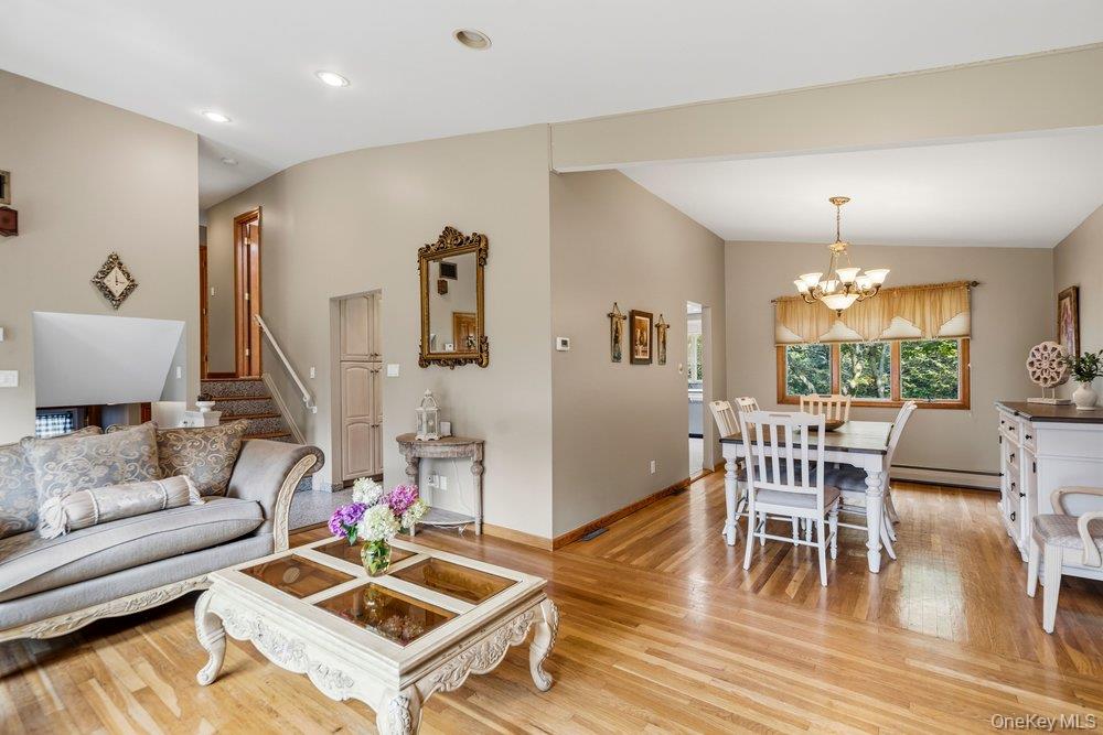 11 Laurie Place Property Photo 8