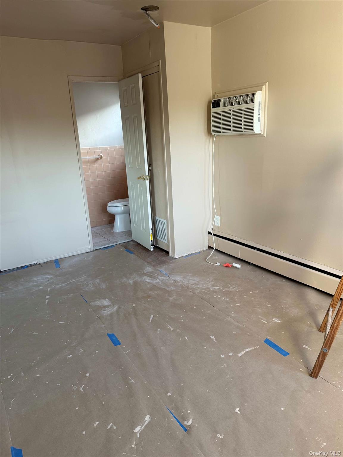 1037260 Property Photo 4