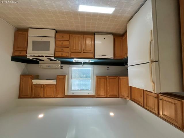 35 Sands Point Road B Property Photo 7