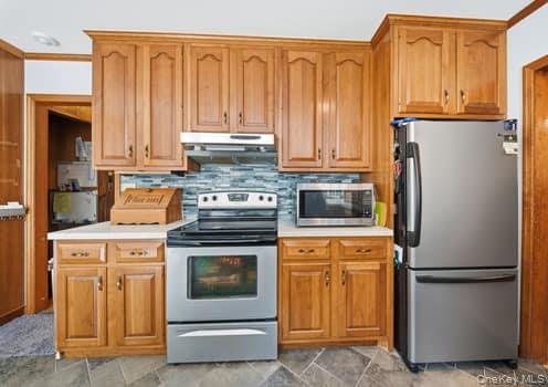 24 Van Dam Road Property Photo 8