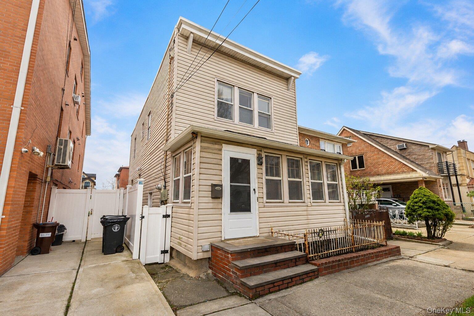 6117 165th Street Property Photo 1