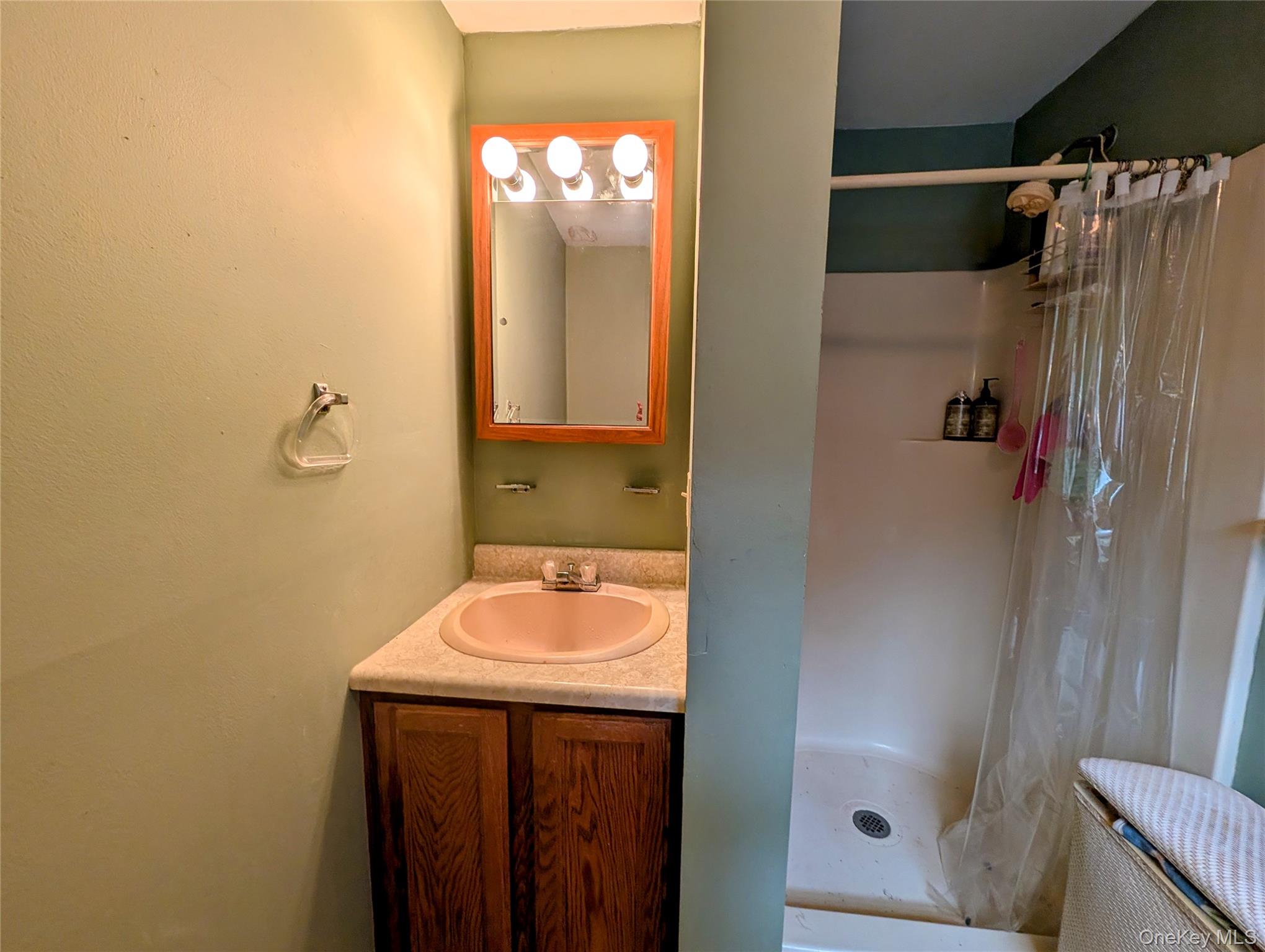 77 Murphy Road Property Photo 12