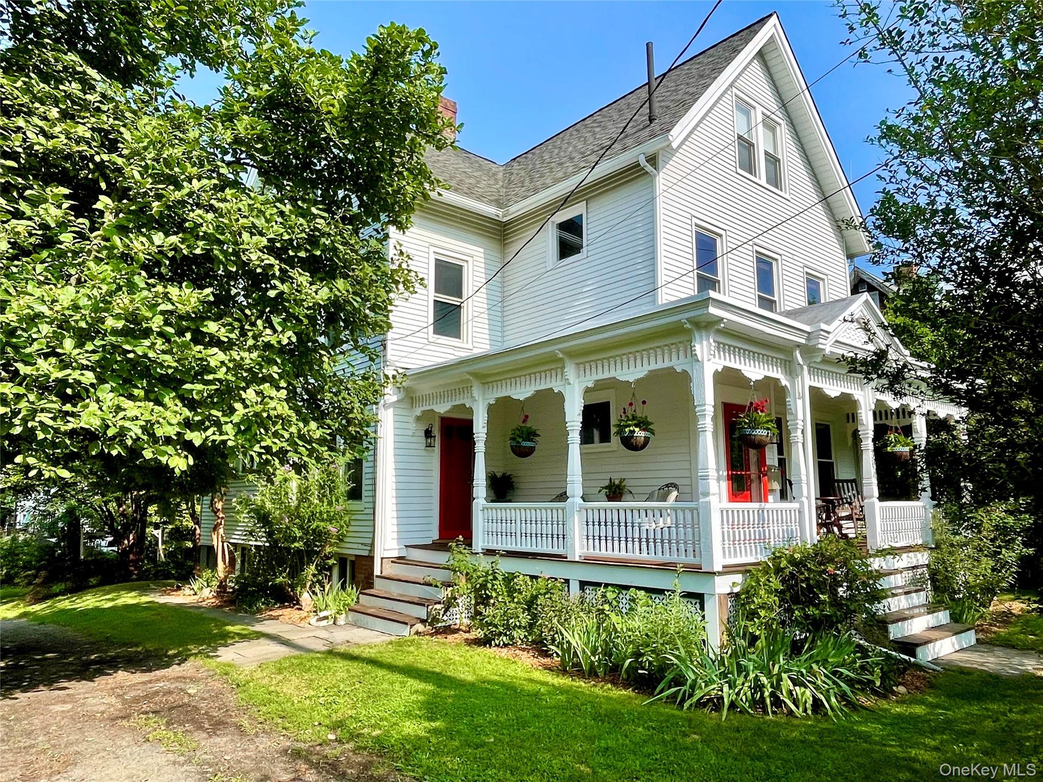 304 Union Avenue Property Photo 1