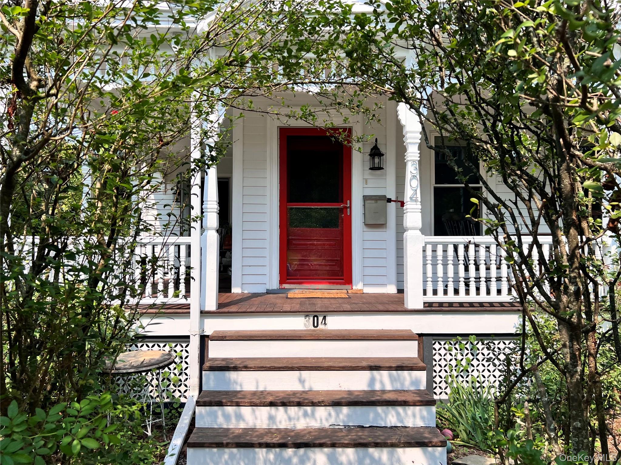 304 Union Avenue Property Photo 2