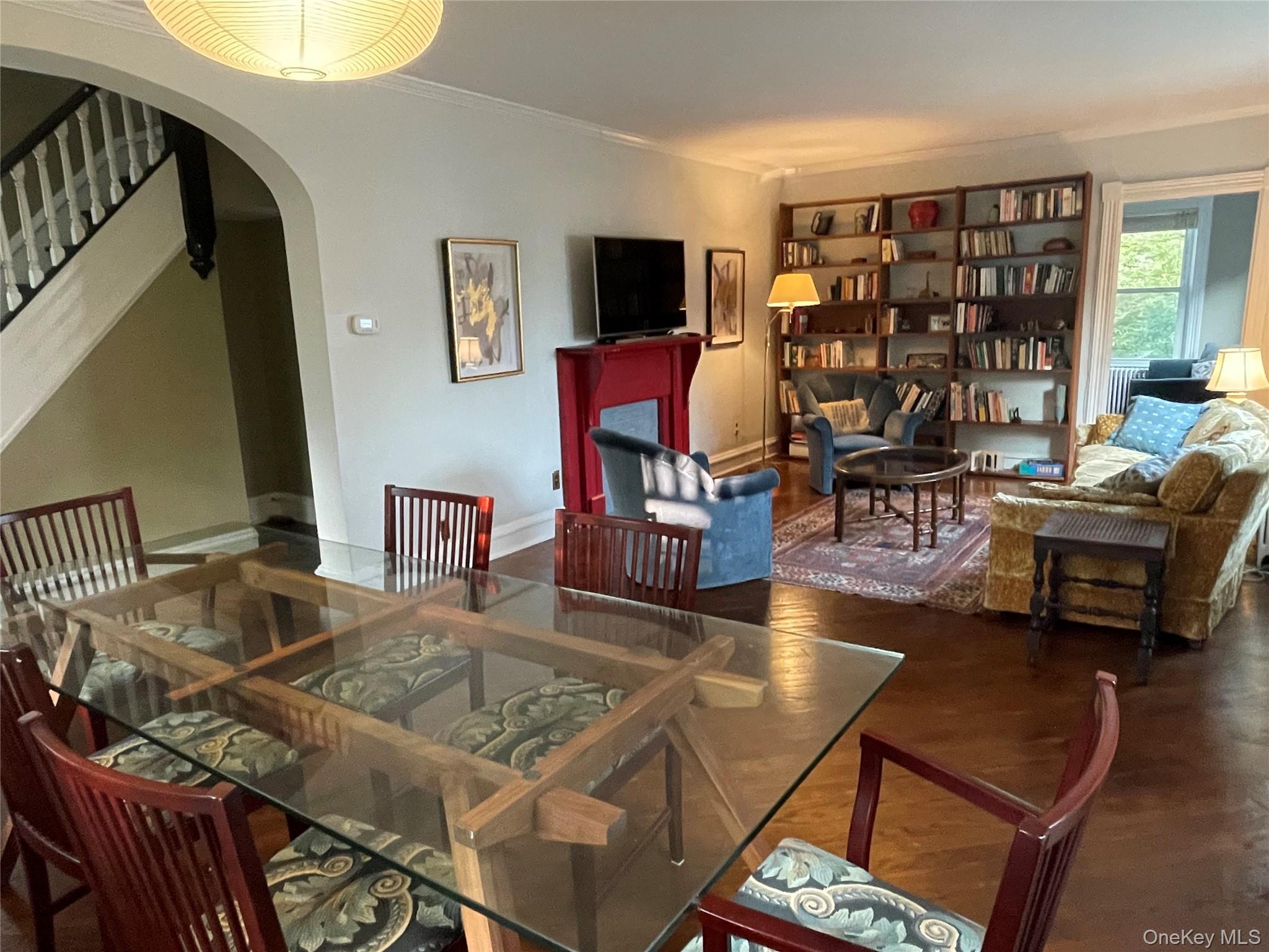 304 Union Avenue Property Photo 11