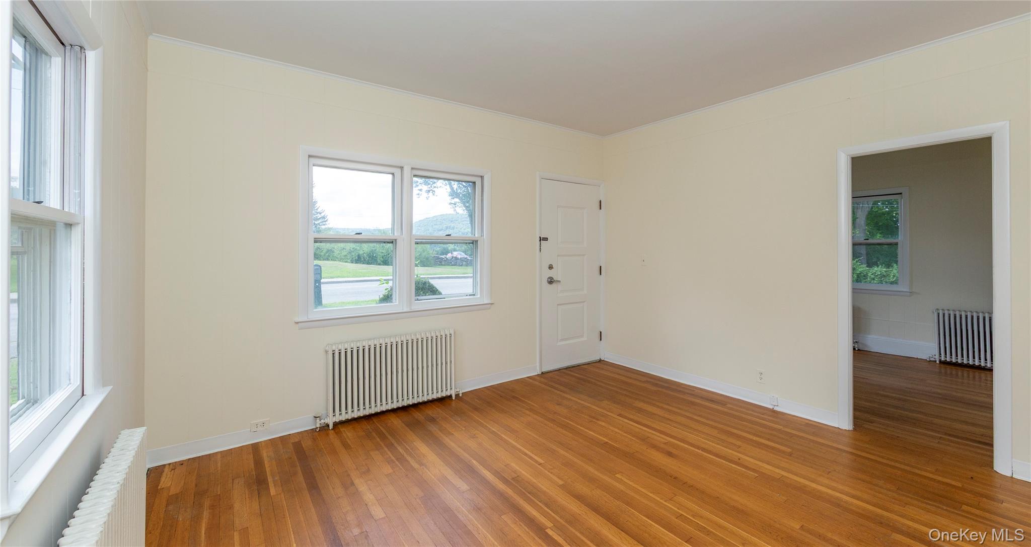 140 E Main Street 1 Property Photo 5