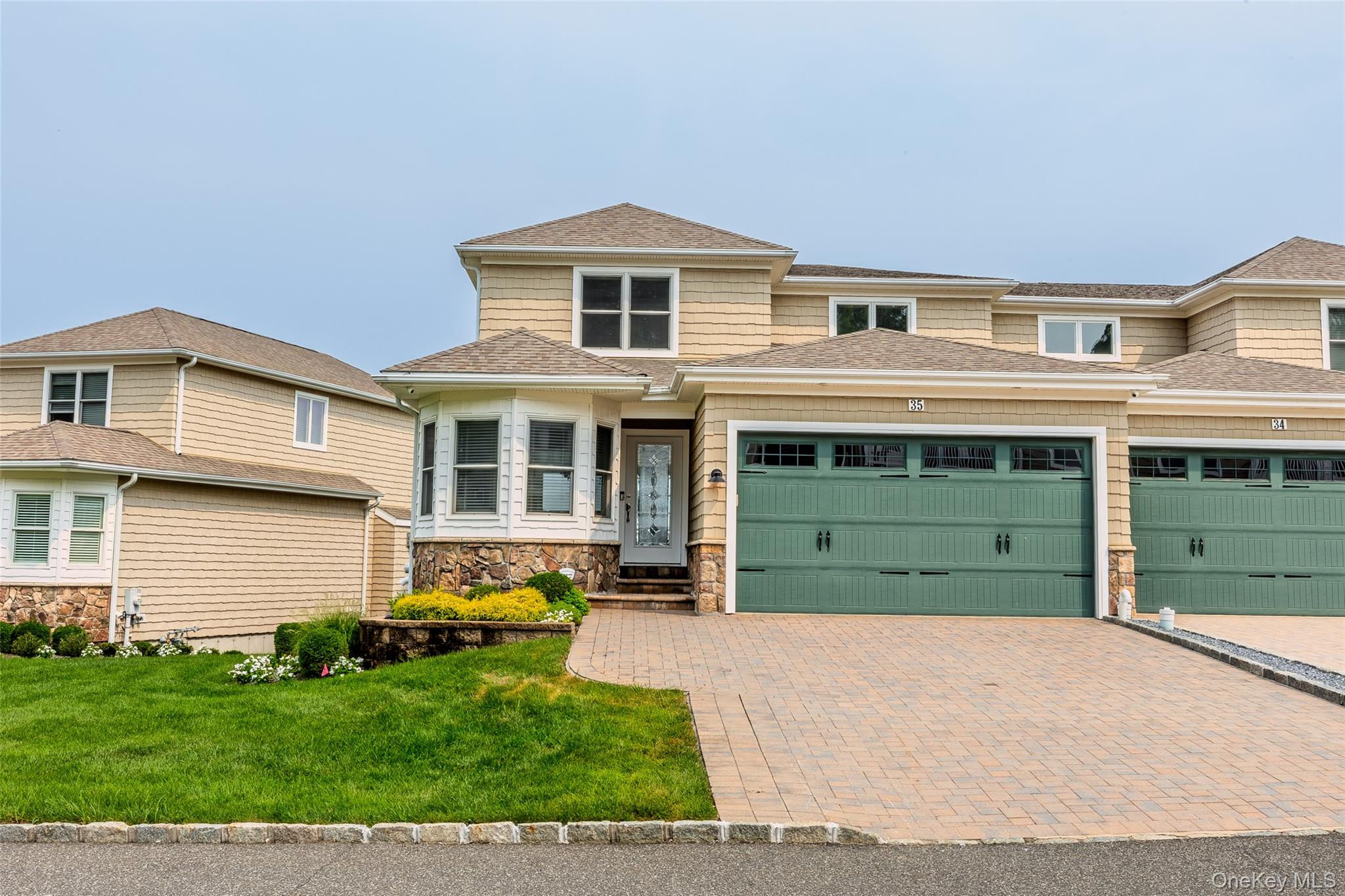 35 Theresa Lane Property Photo 1