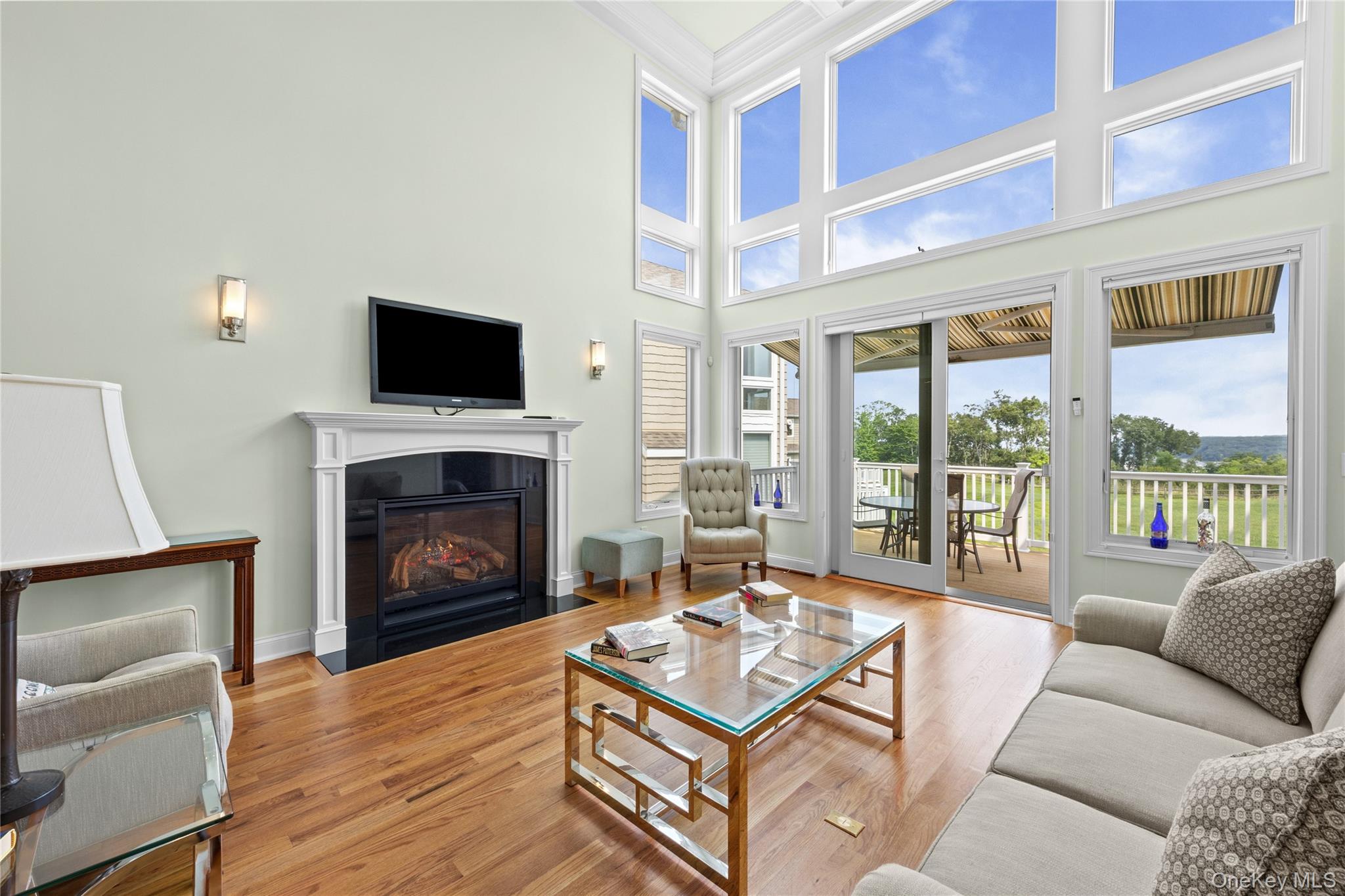 35 Theresa Lane Property Photo 9