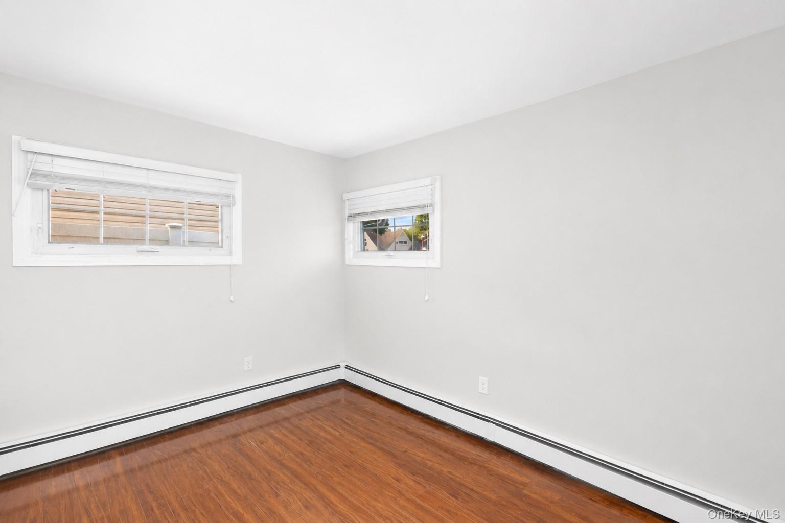 34 Hedge Lane Property Photo 24