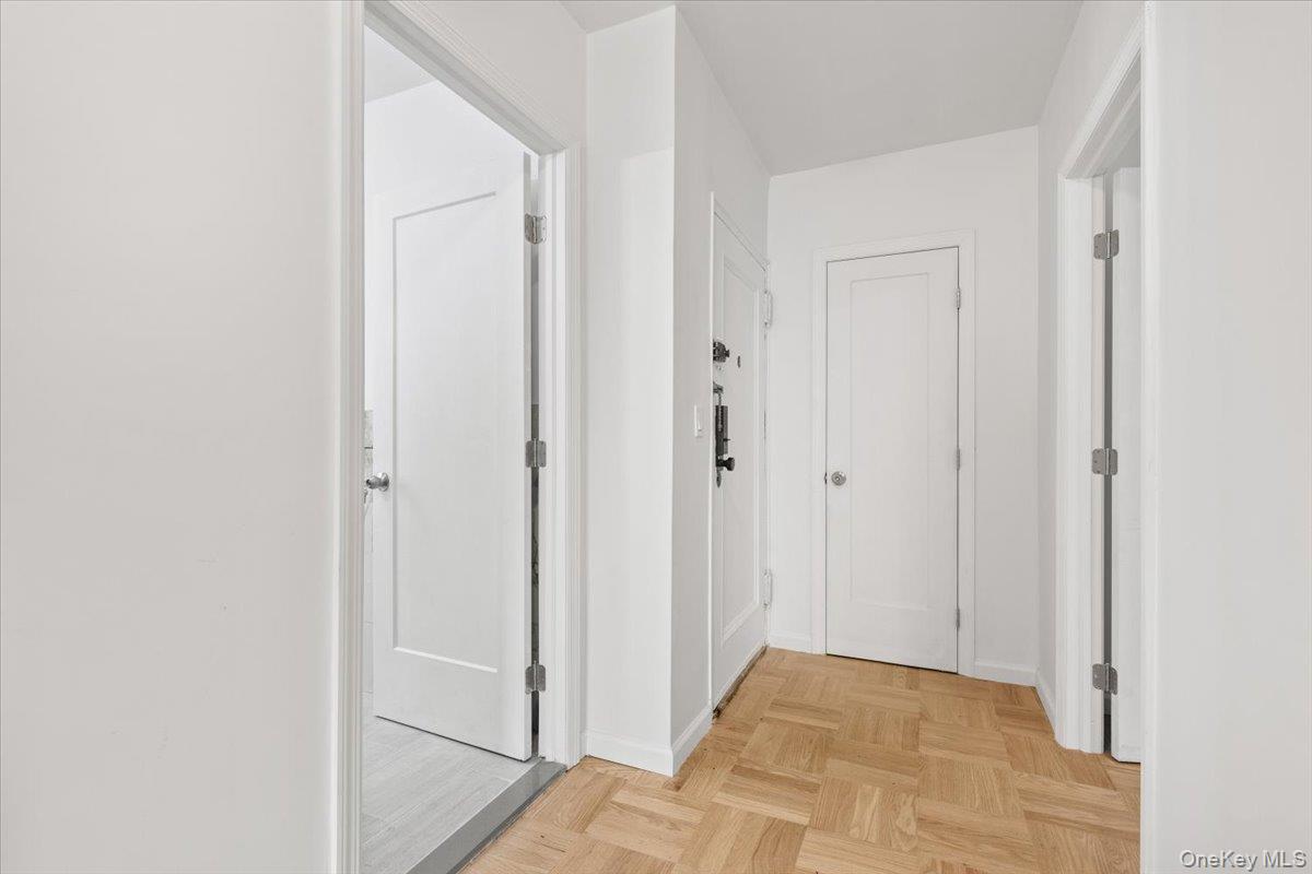196 Garth 1f Property Photo 6