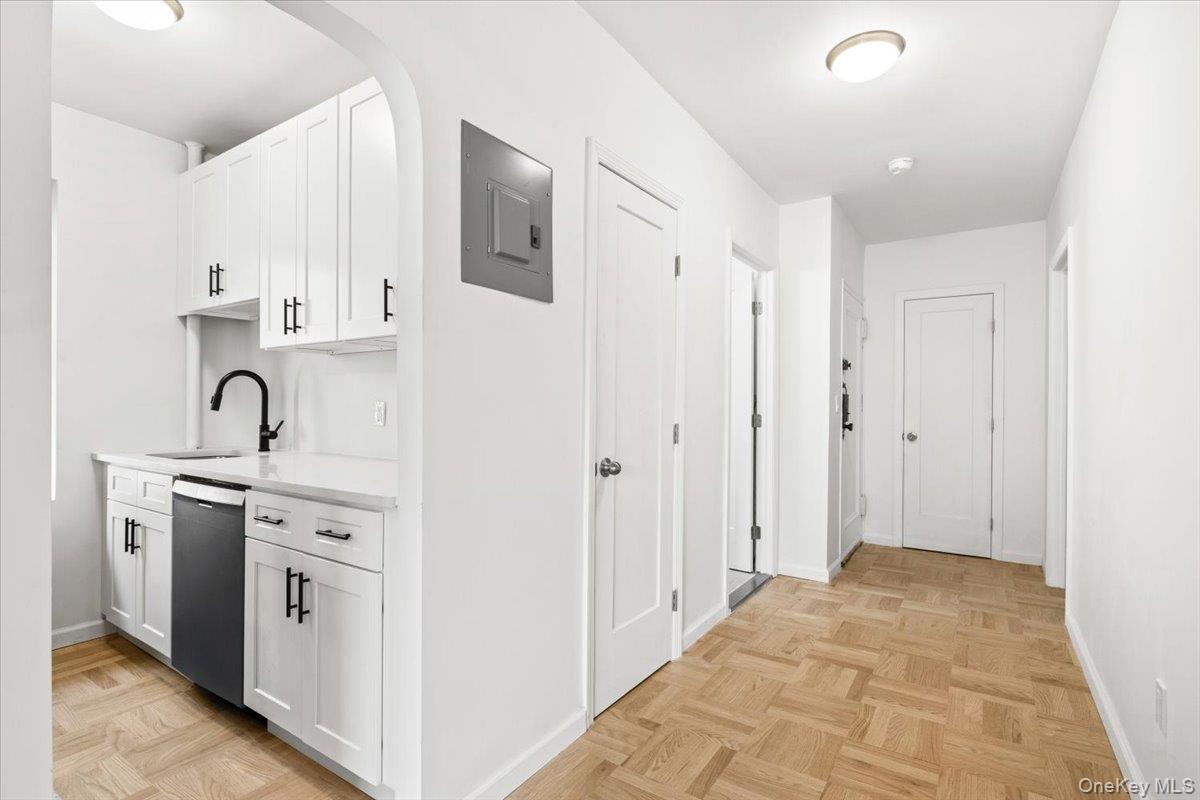 196 Garth 1f Property Photo 7