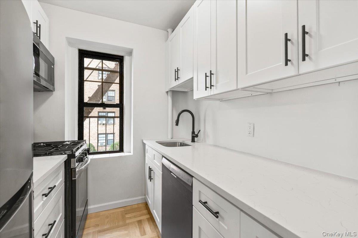 196 Garth 1f Property Photo 13