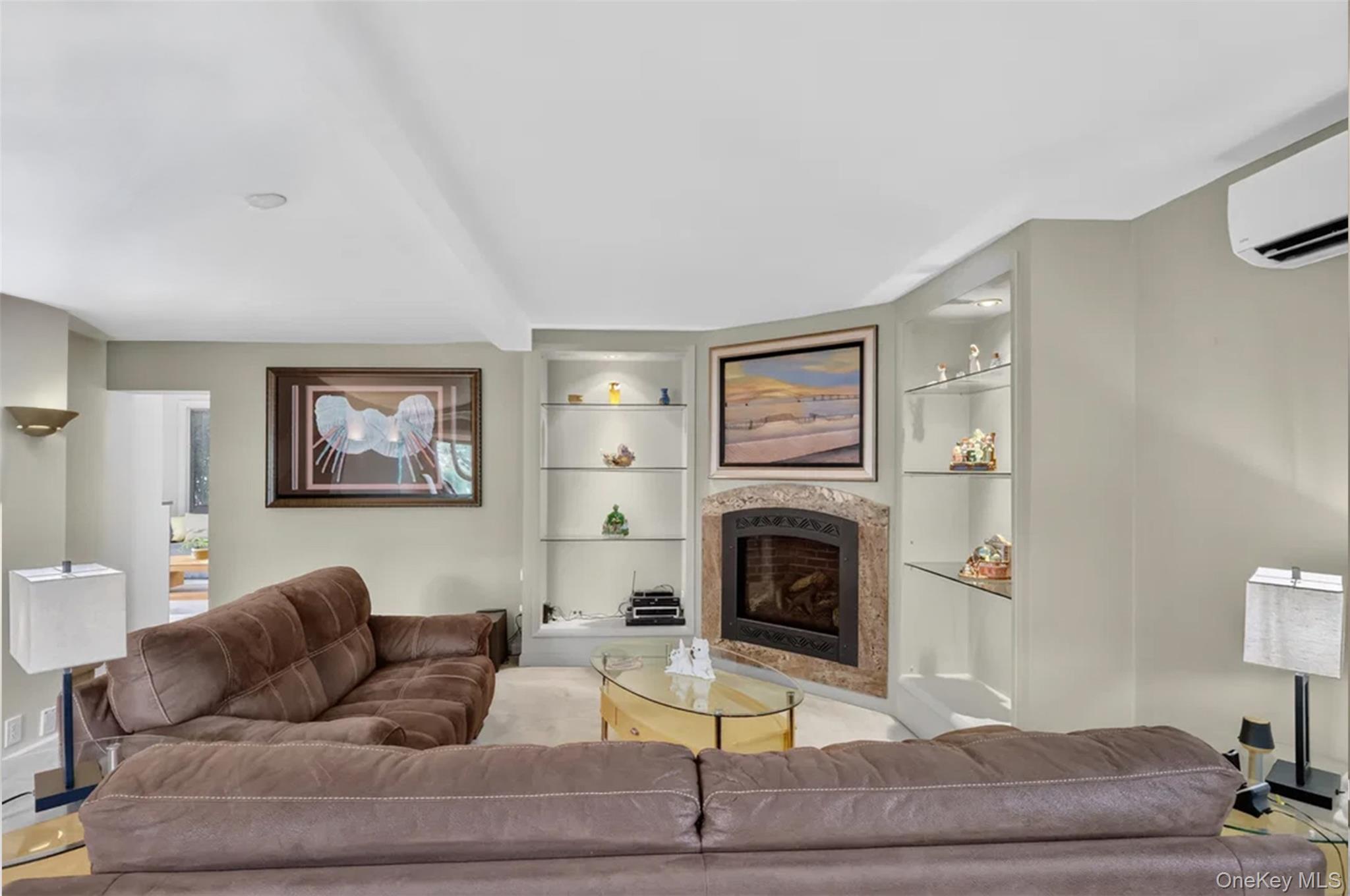 70 Lake Promenade Property Photo 6
