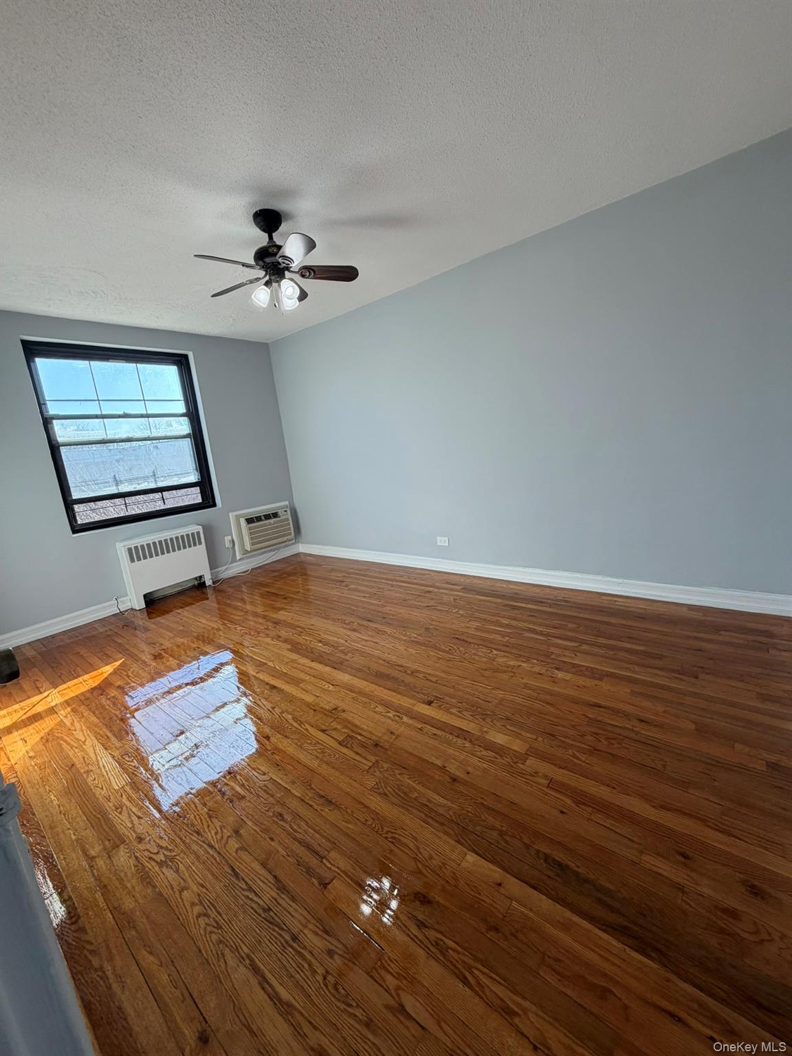 70-43 Park Drive East B Property Photo 3