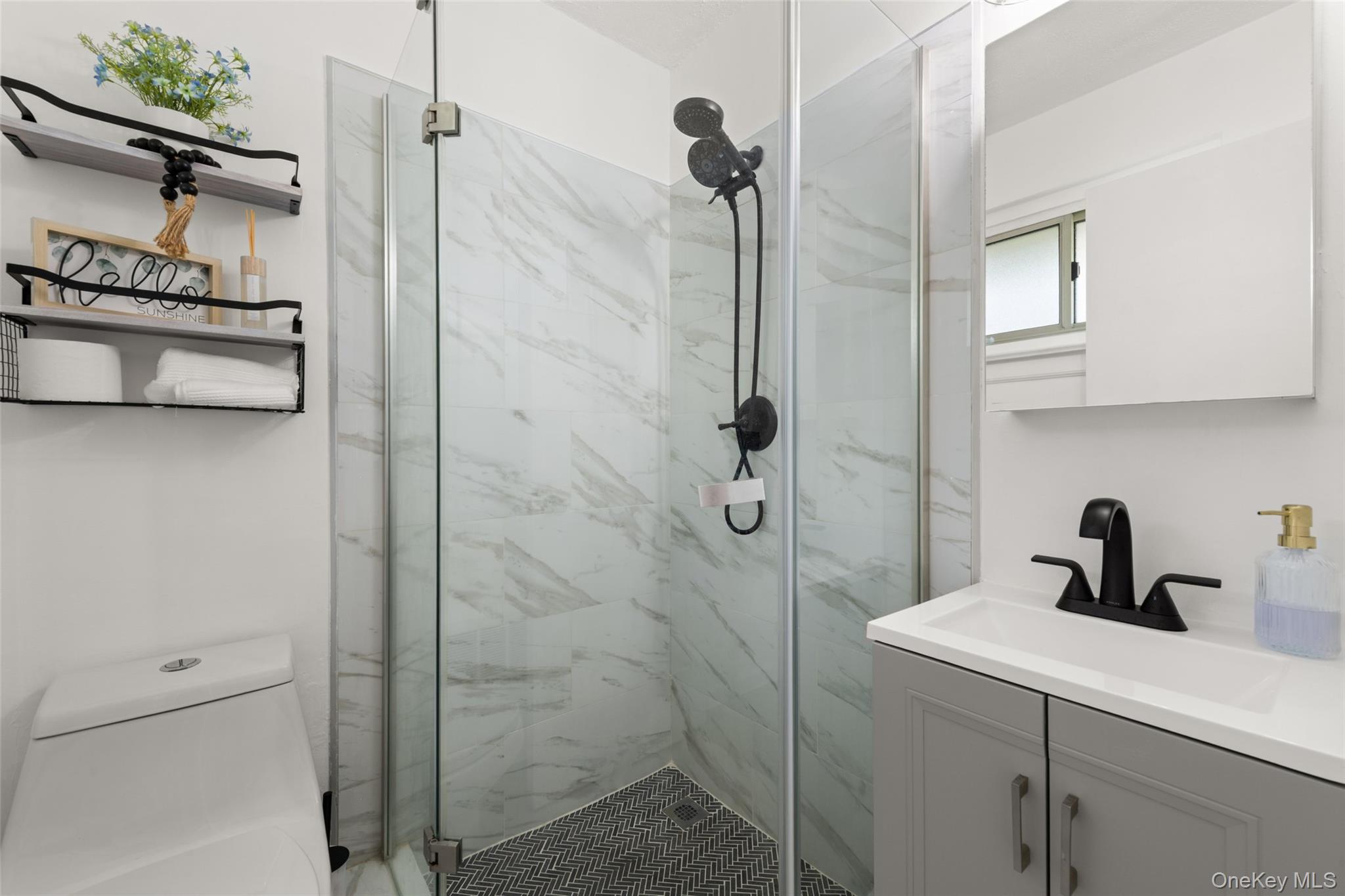 856 Palisade Avenue 2d Property Photo 32