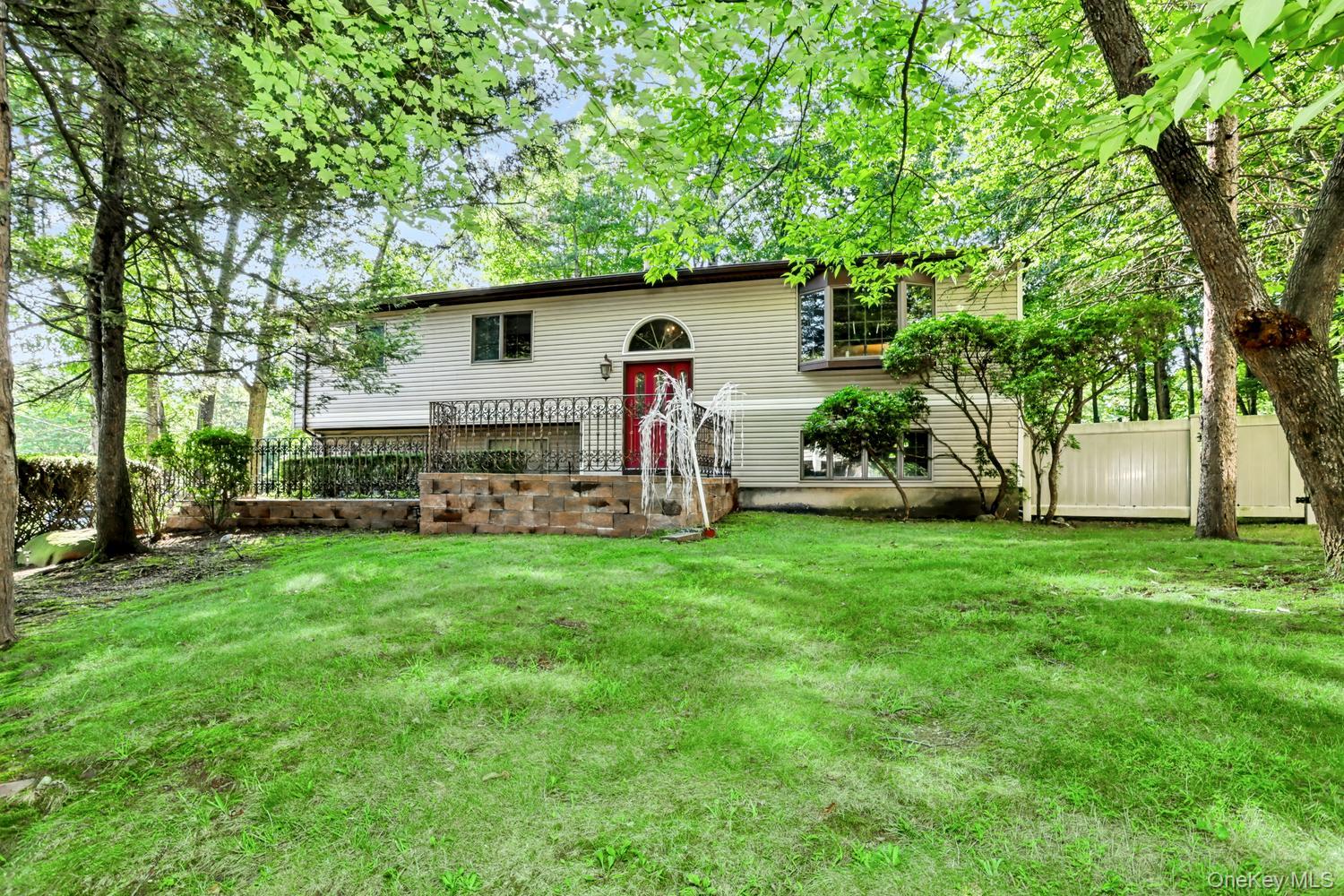 15 Balmoral Drive Property Photo 1