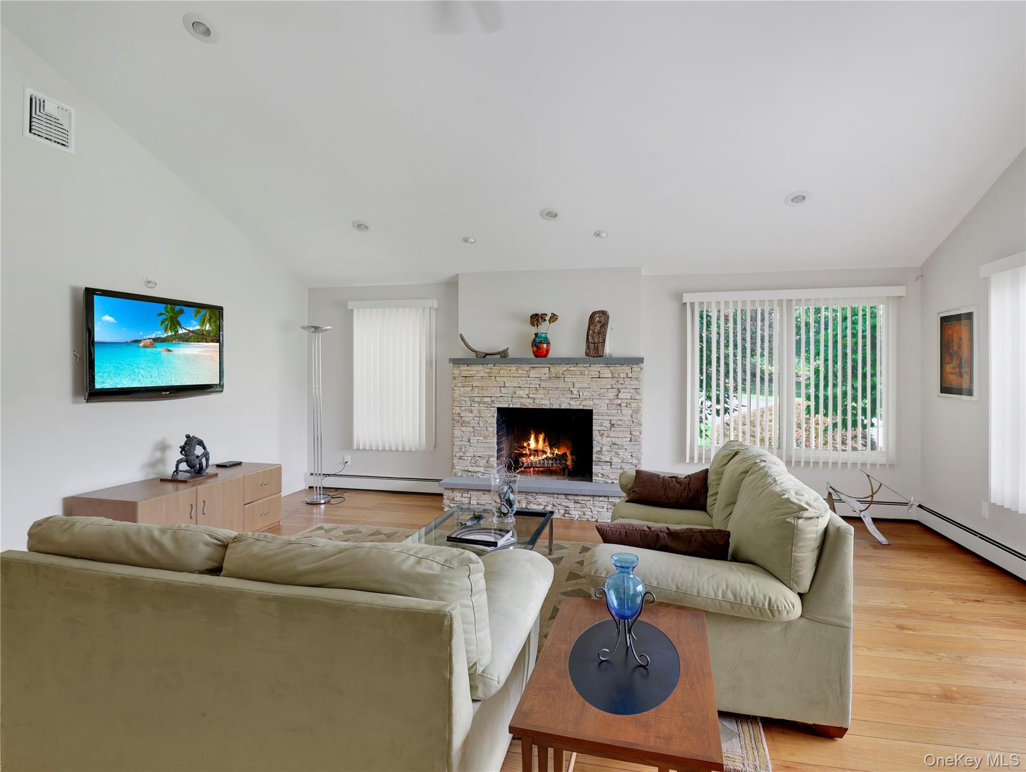 27 Eldor Avenue Property Photo 12