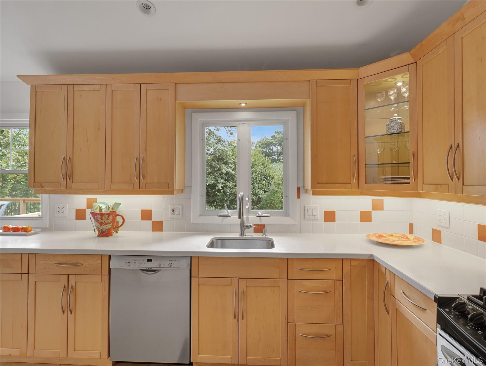 27 Eldor Avenue Property Photo 13