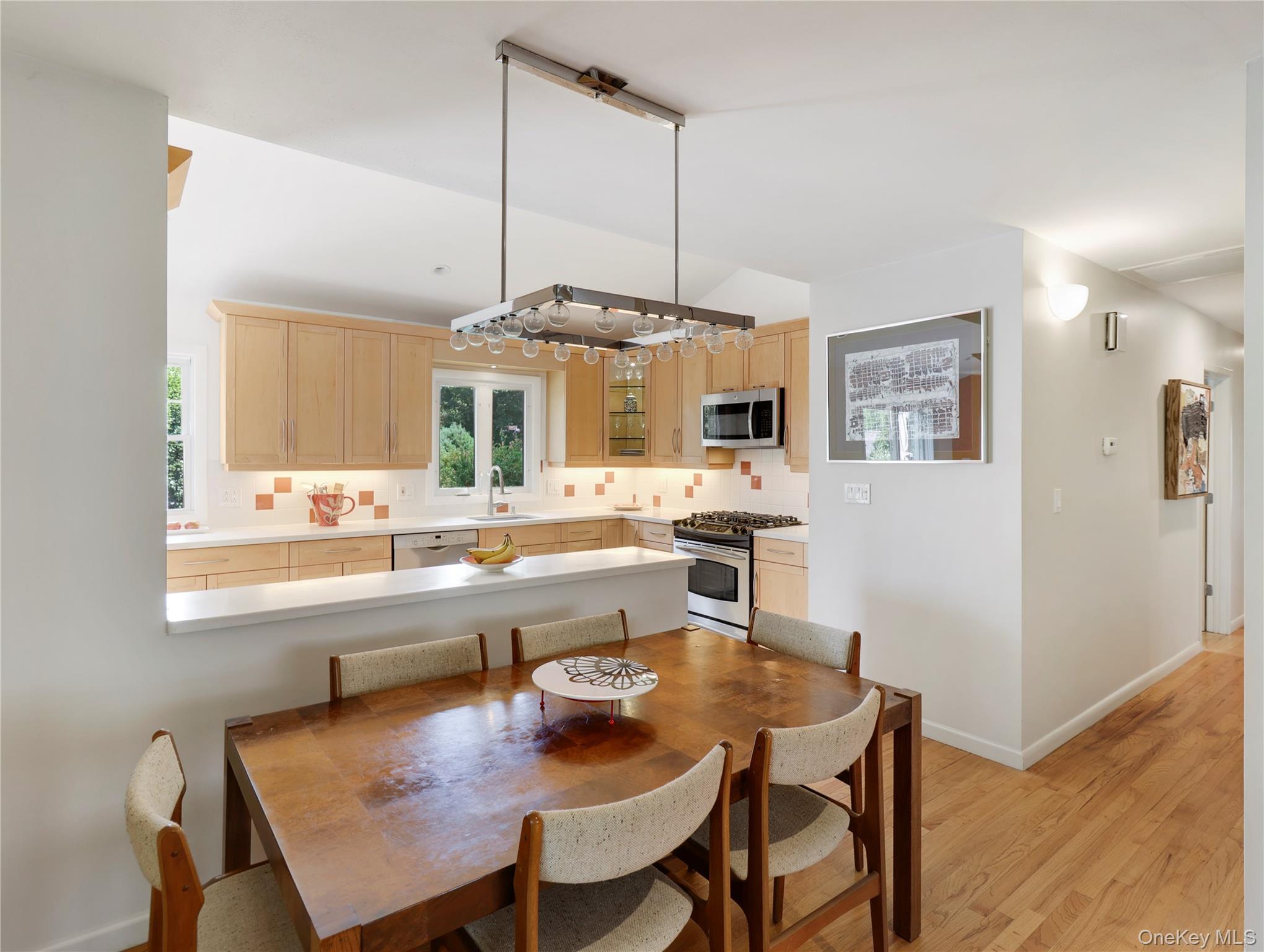 27 Eldor Avenue Property Photo 15