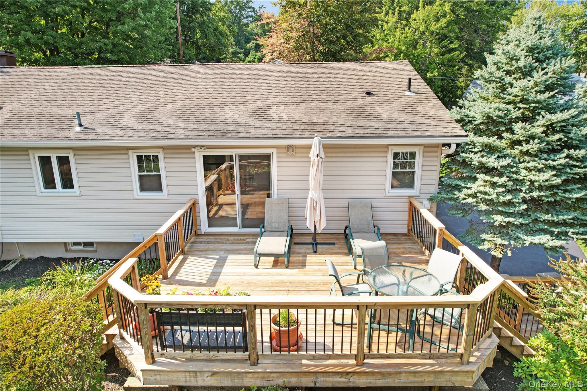 27 Eldor Avenue Property Photo 41