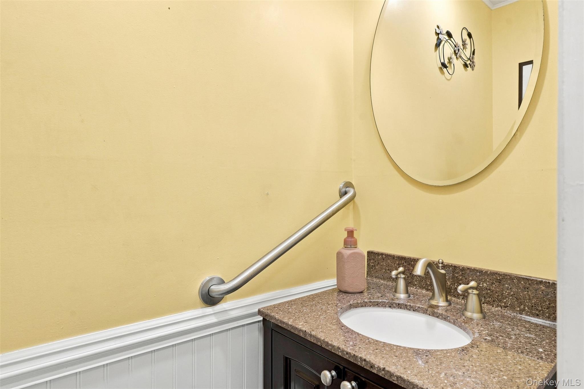 104 Chrystal Drive Property Photo 6