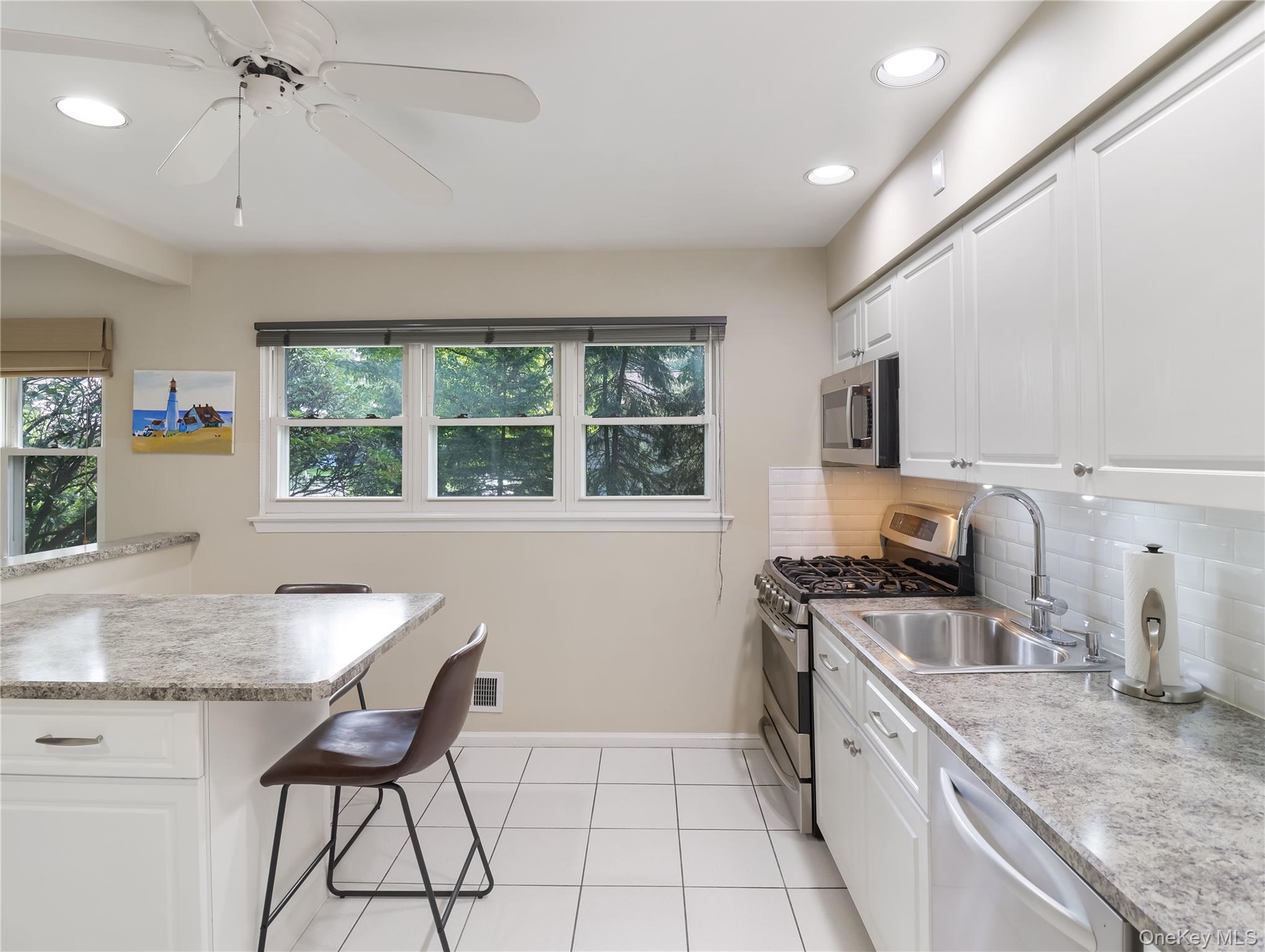 48 Eberling Drive Property Photo 11