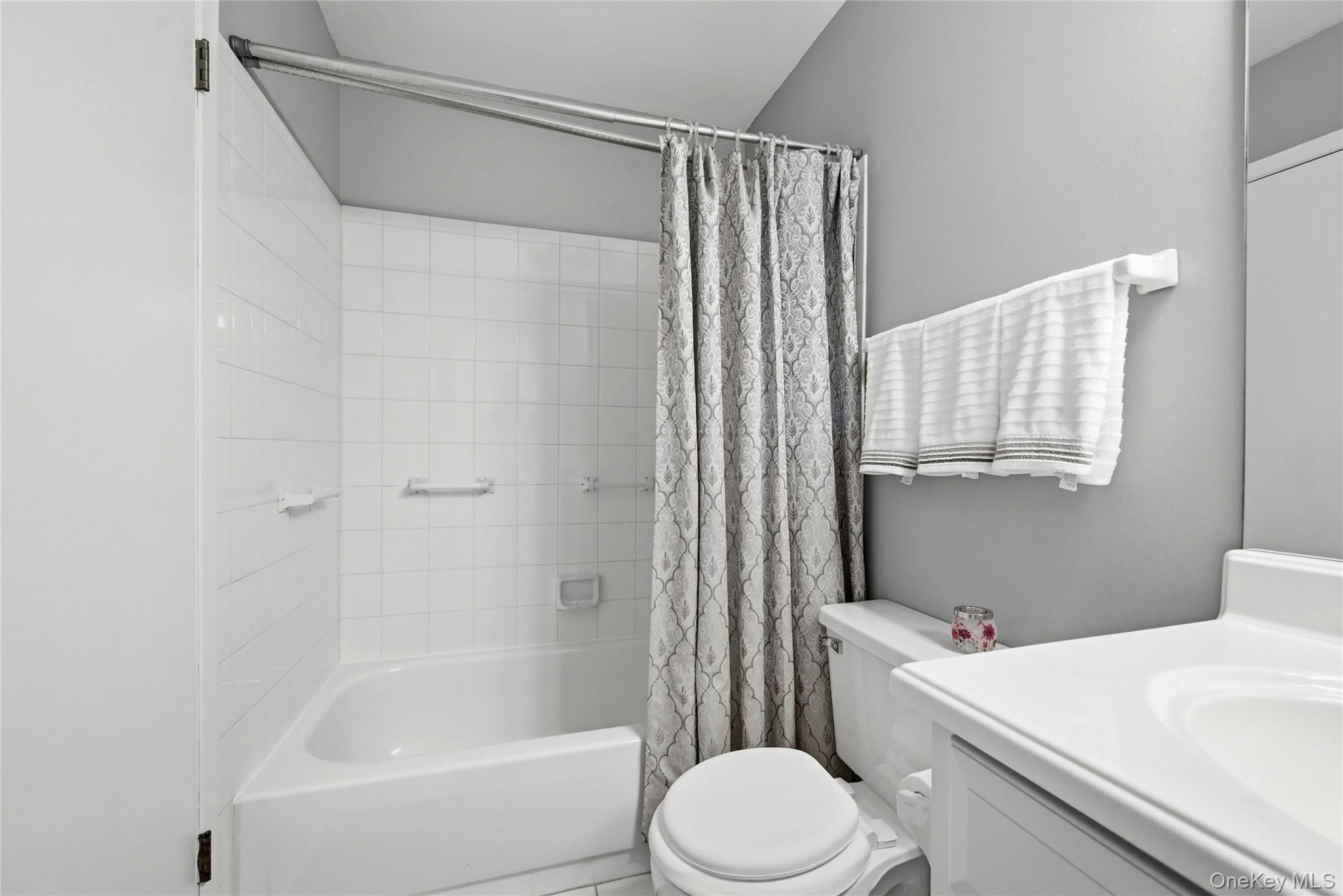 874 Birchwood Park Drive Property Photo 23