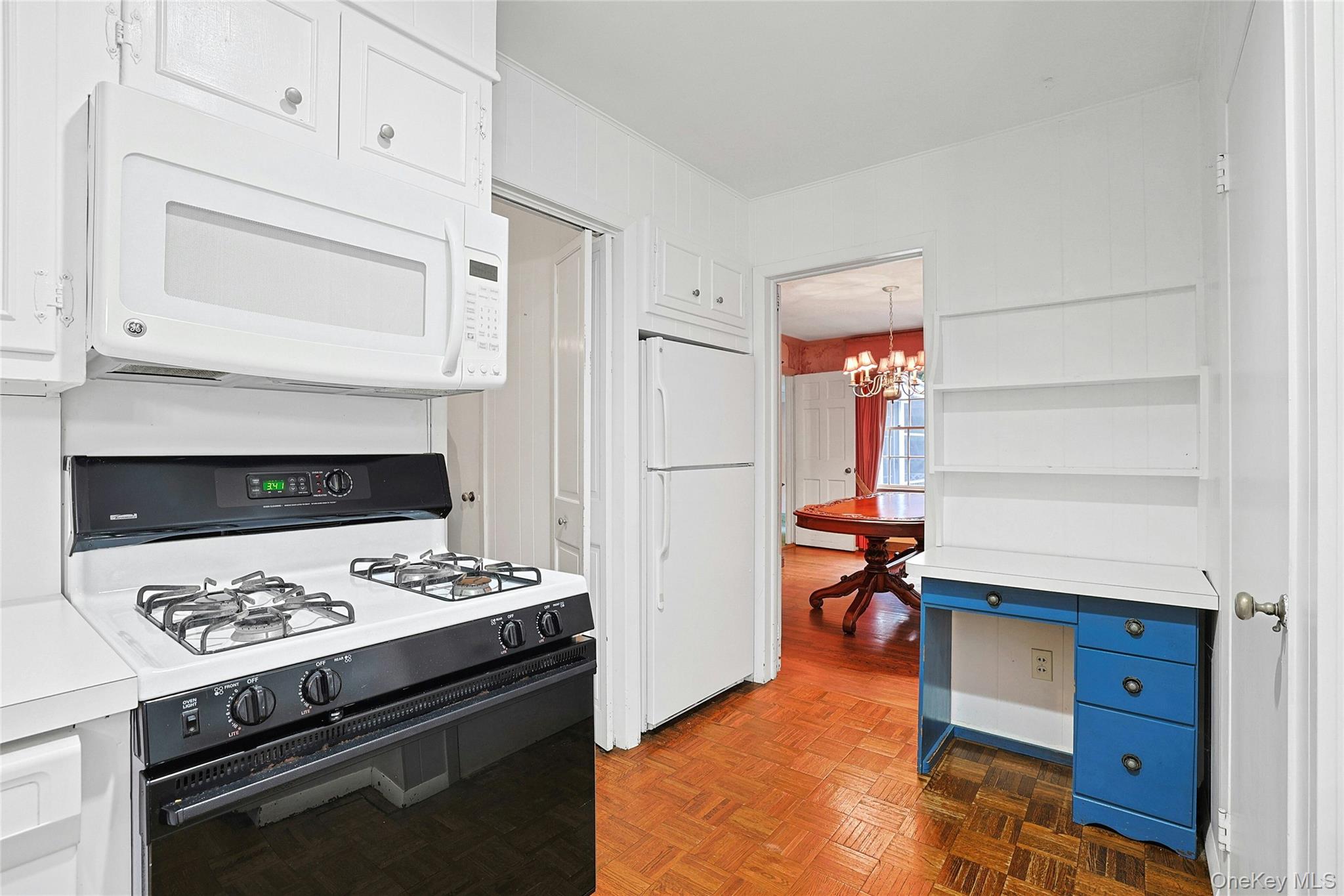 12 E Wheeler Place Property Photo 7