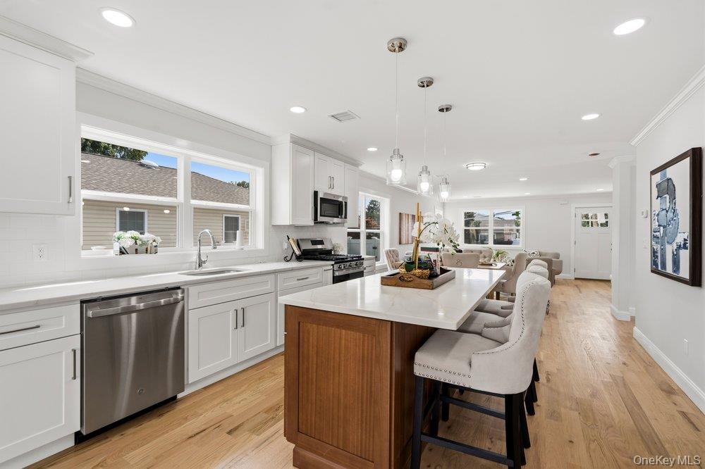 710 Franklin Avenue Property Photo 6