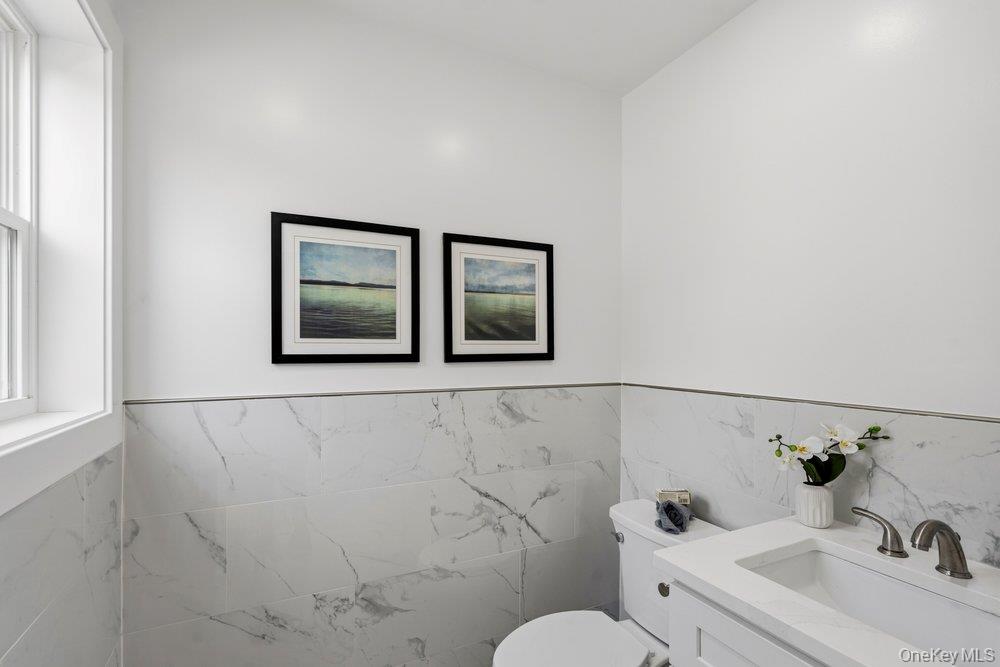 710 Franklin Avenue Property Photo 23