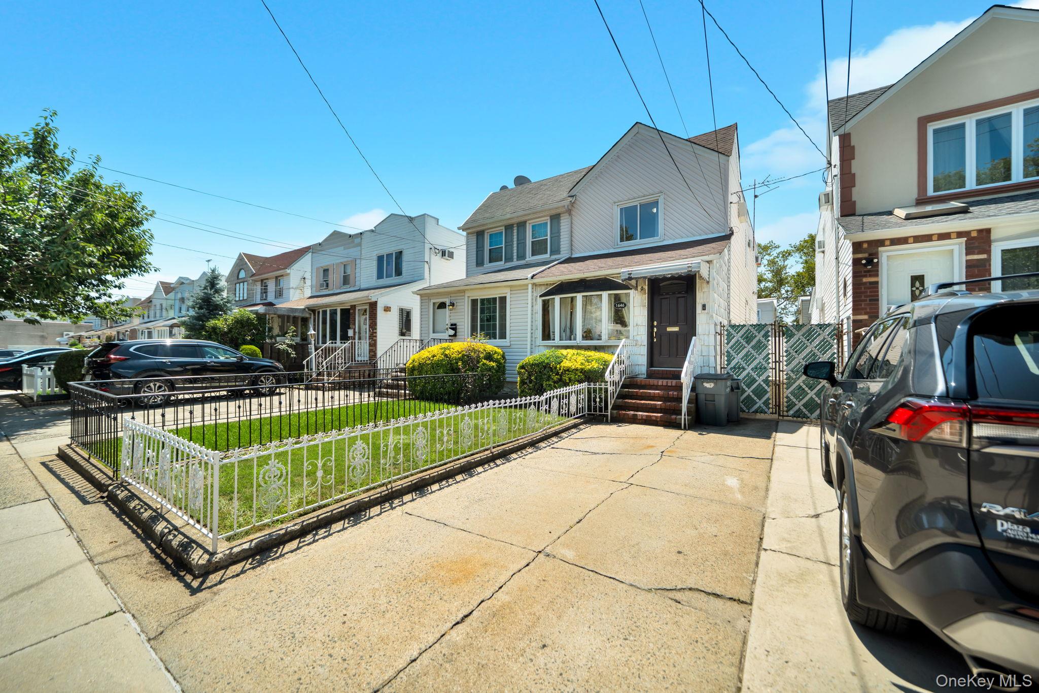 1646 E 36th Street Property Photo 1