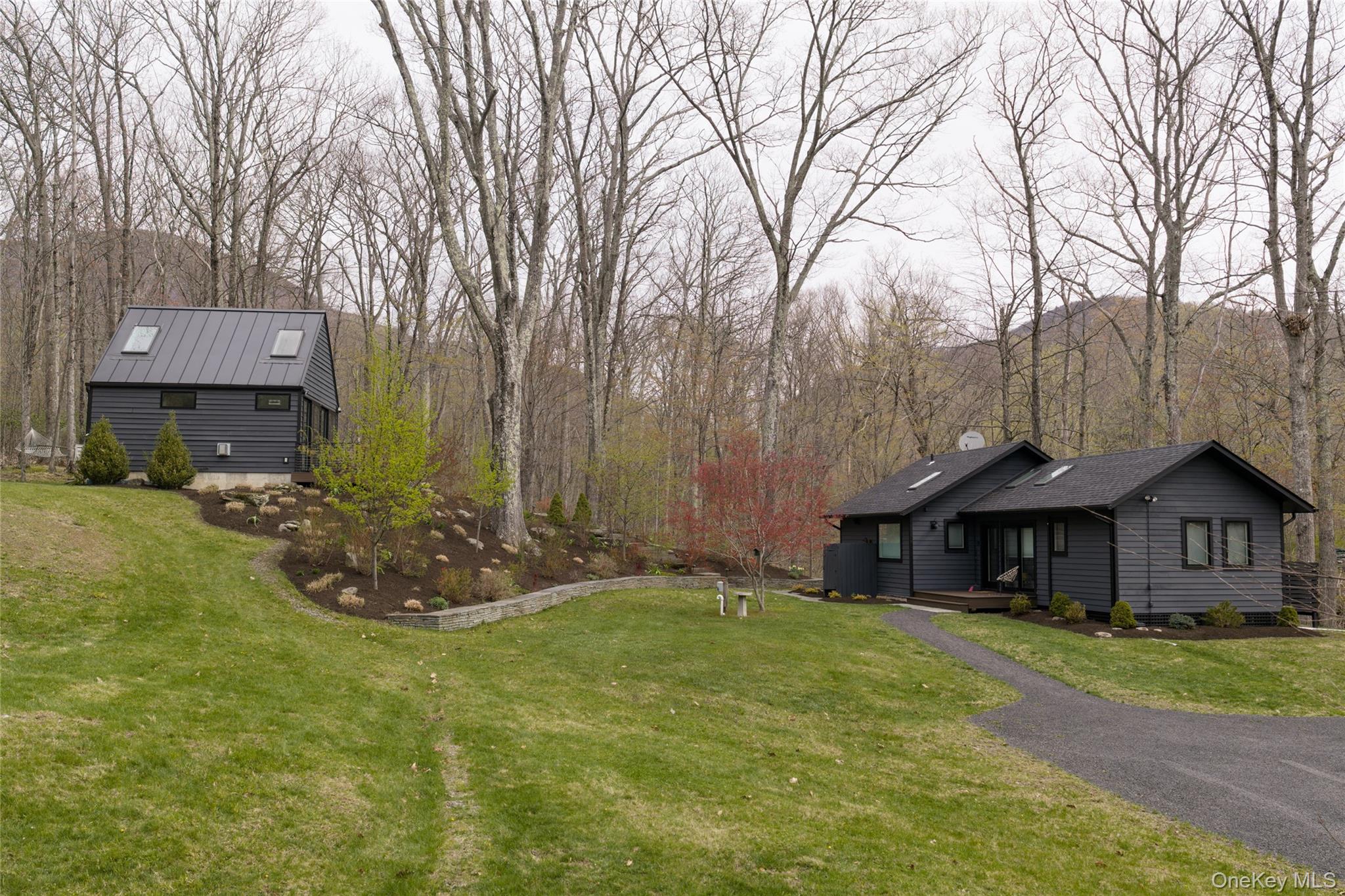 535 Mink Hollow Road Property Photo 2
