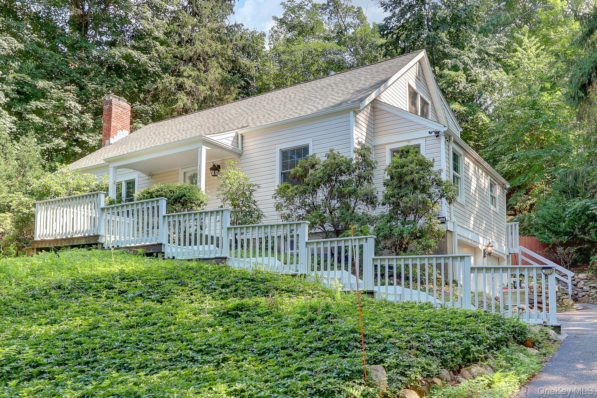 1550 Stony Brook Road Property Photo 2