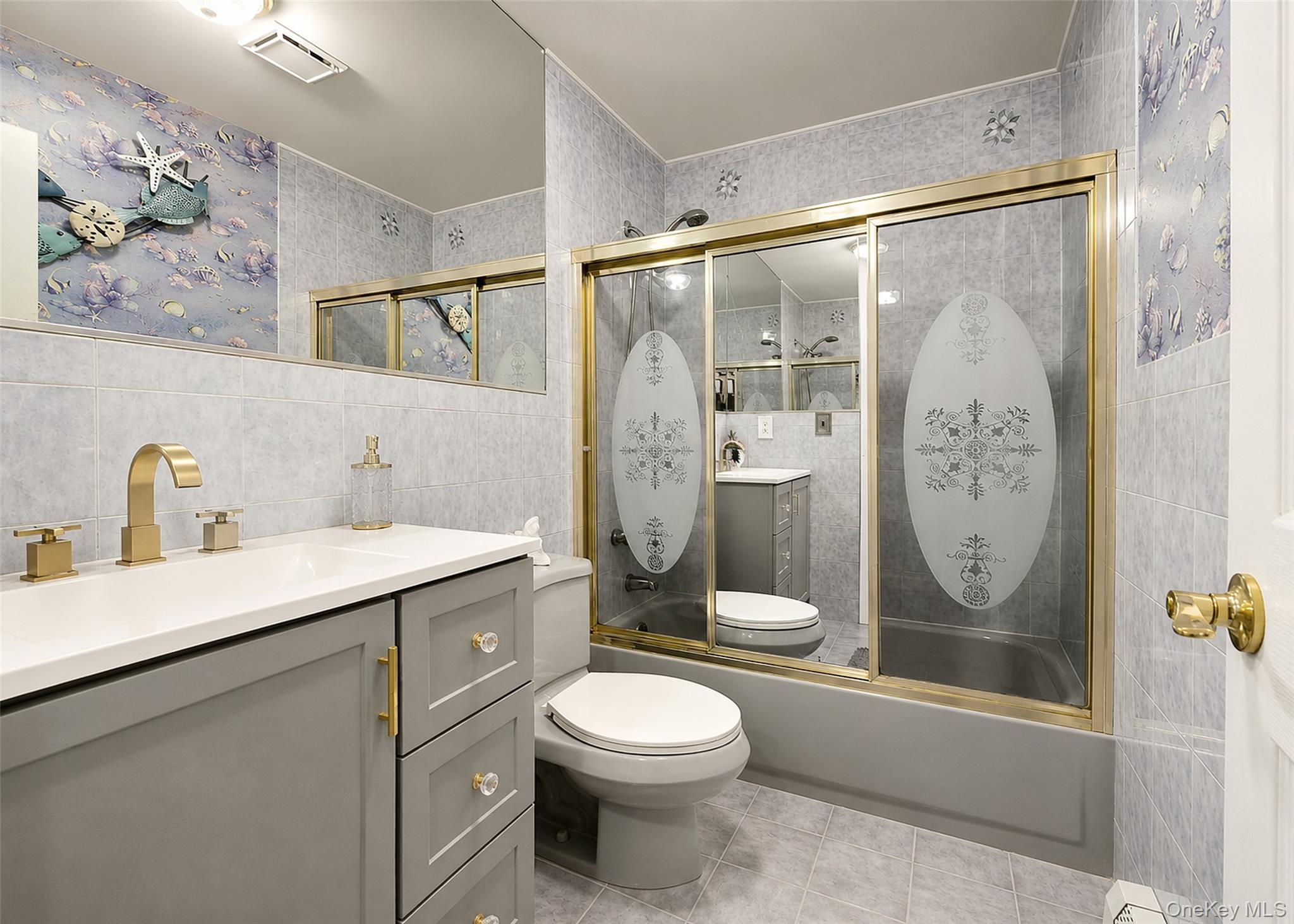 5 Avenue B Property Photo 13