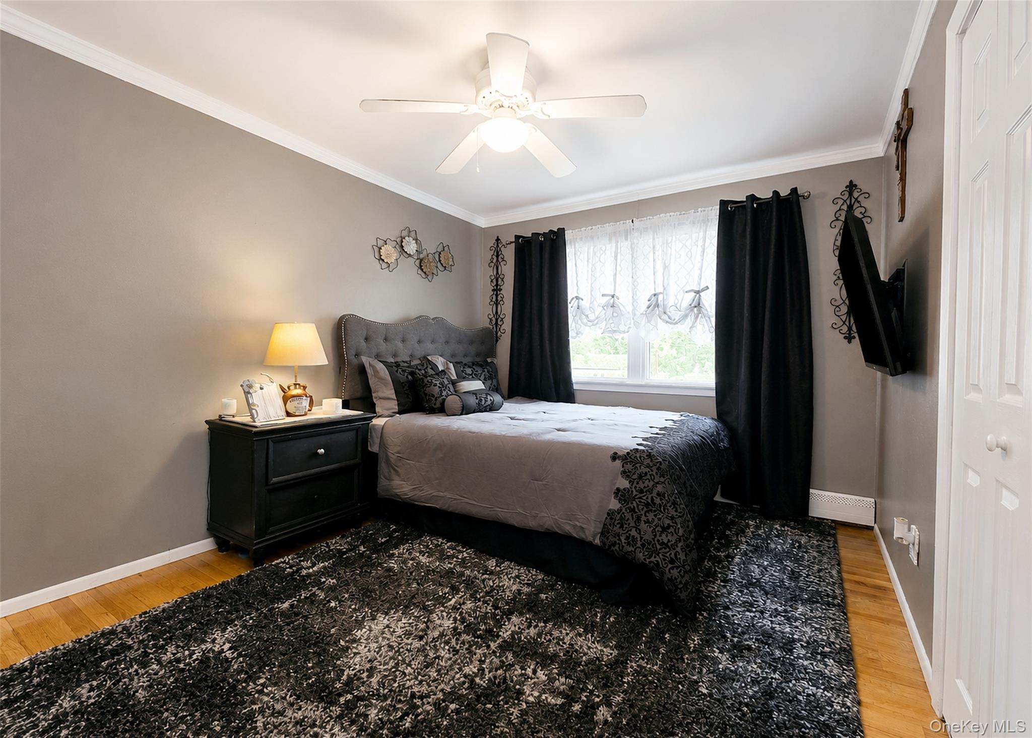5 Avenue B Property Photo 14