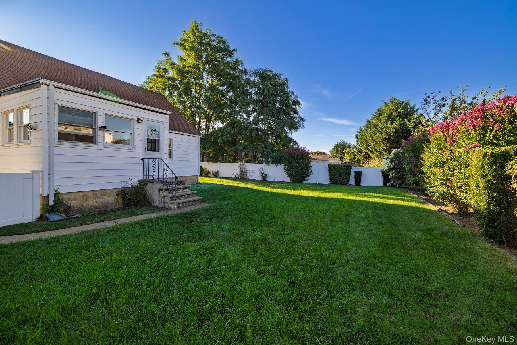 2357 Atlantic Boulevard Property Photo 7
