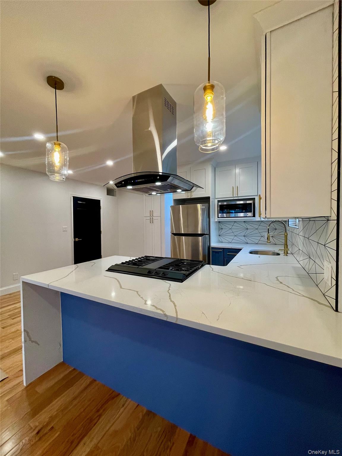 1045 Revere Avenue 2 Property Photo 2