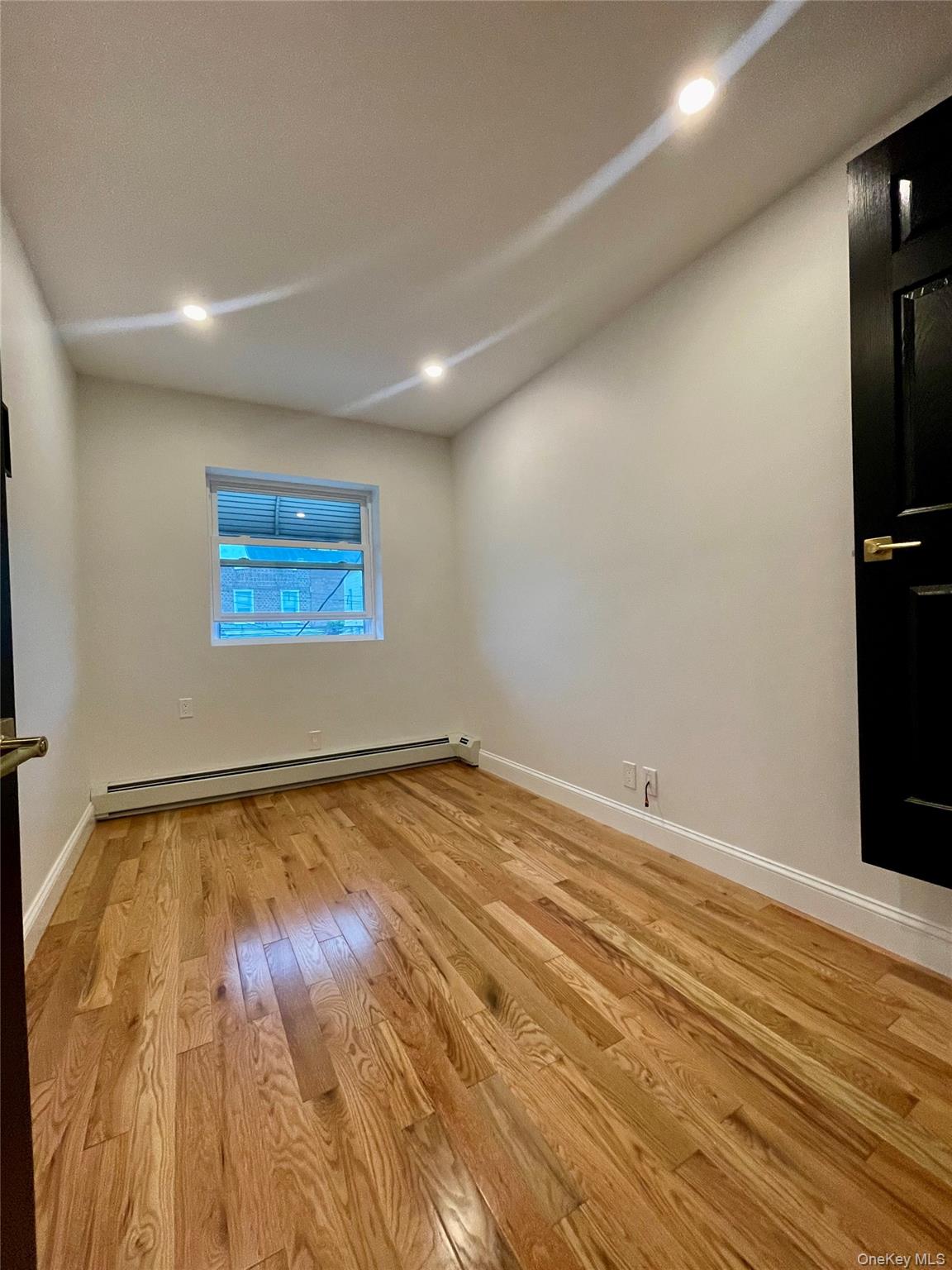 1045 Revere Avenue 2 Property Photo 11