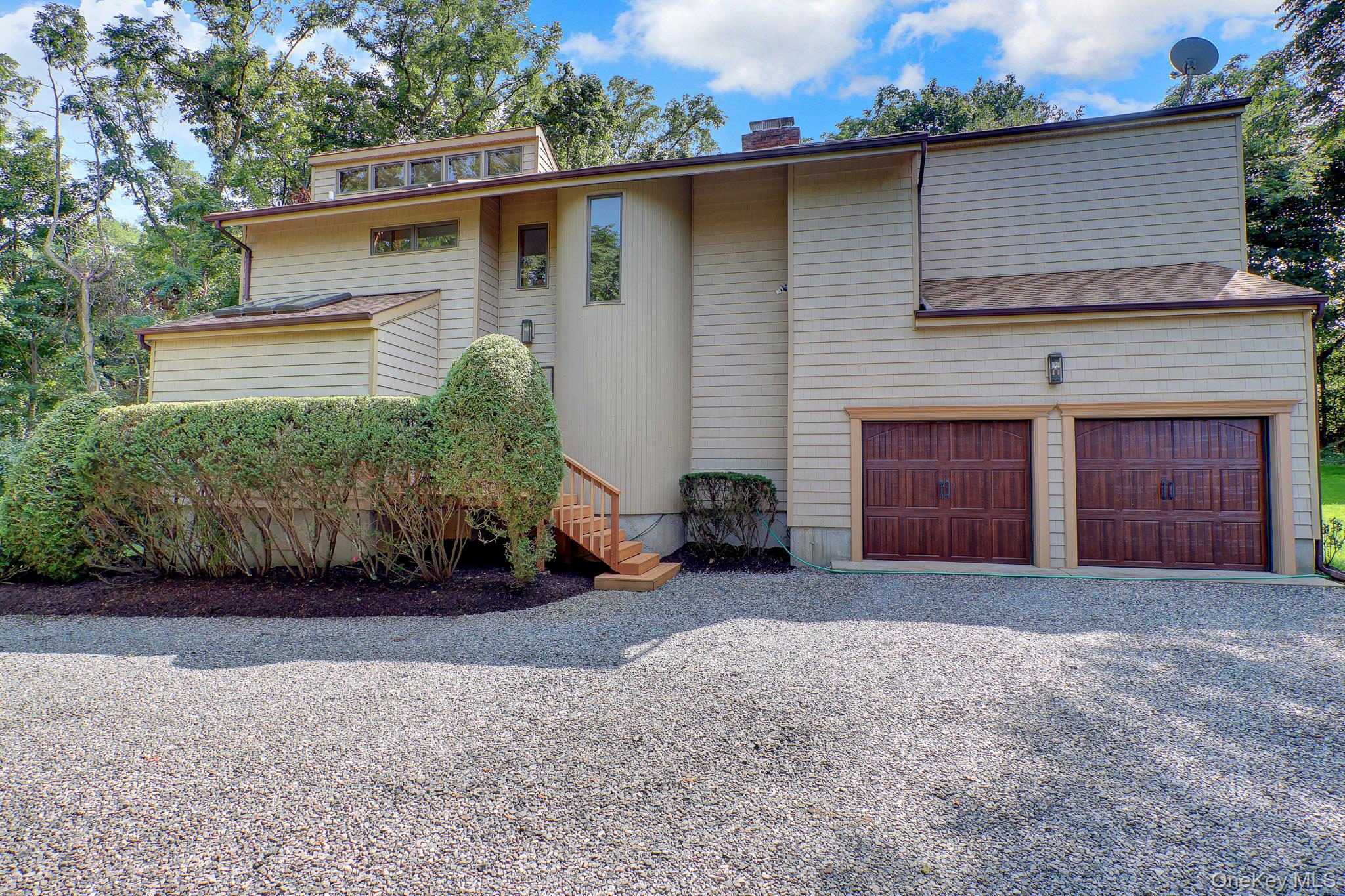 64 Fort Salonga Road Property Photo 1
