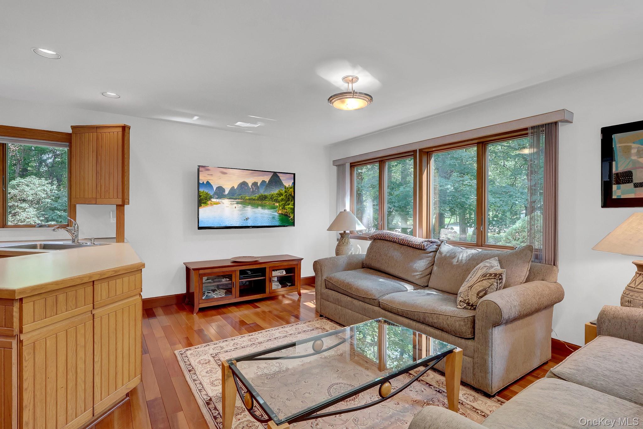 64 Fort Salonga Road Property Photo 8