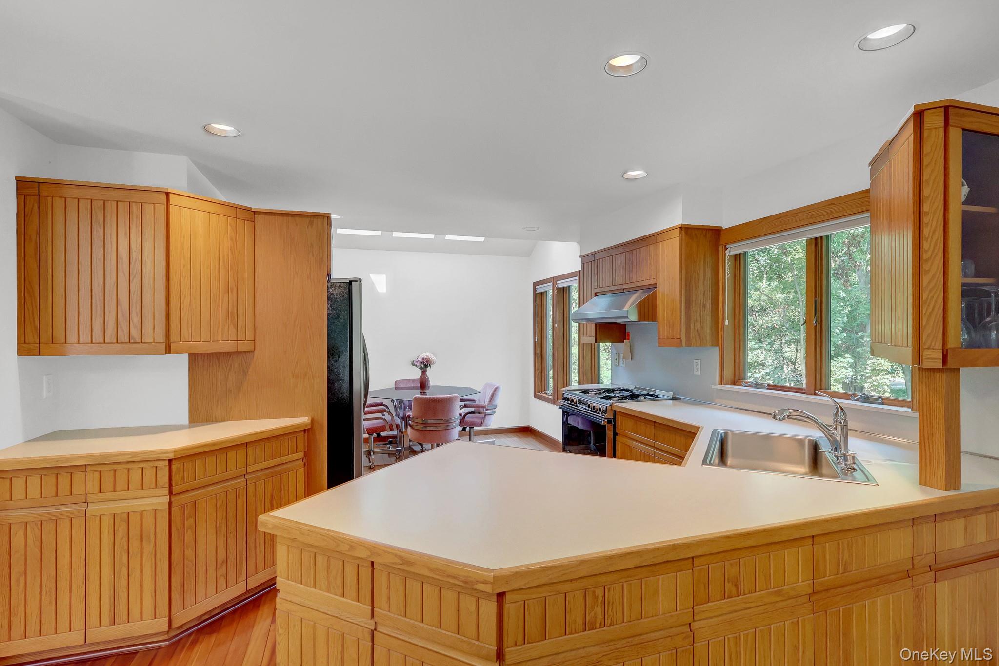 64 Fort Salonga Road Property Photo 9