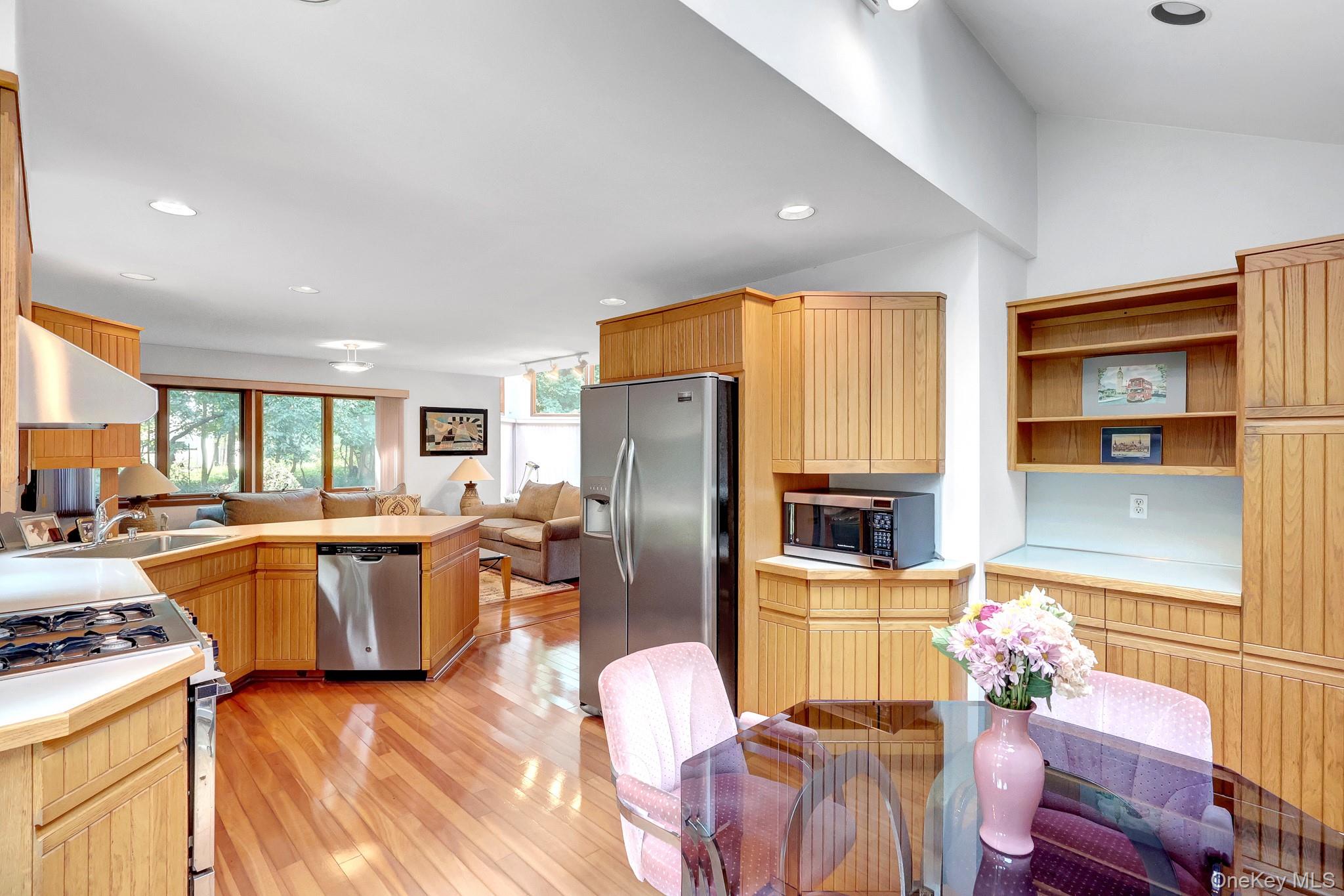 64 Fort Salonga Road Property Photo 11
