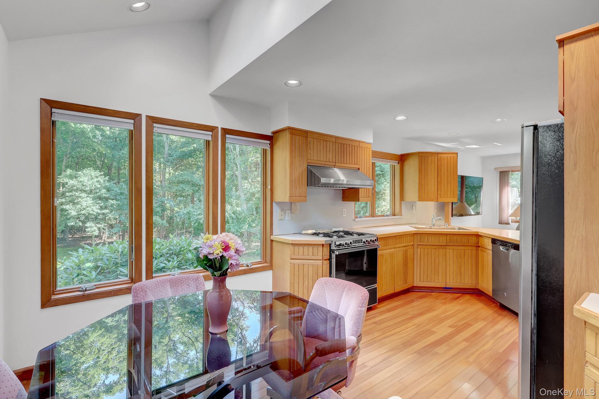 64 Fort Salonga Road Property Photo 13