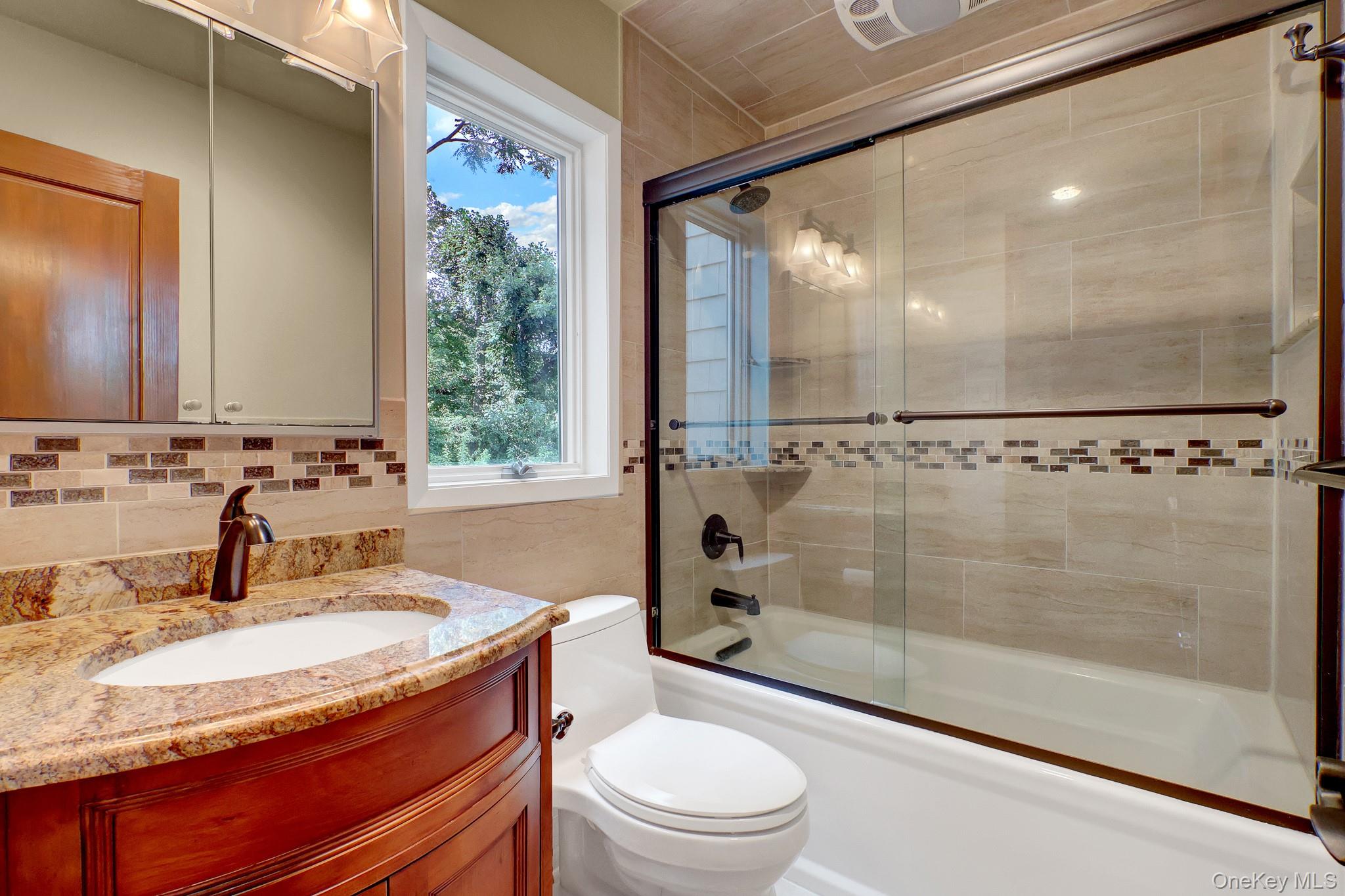 64 Fort Salonga Road Property Photo 19