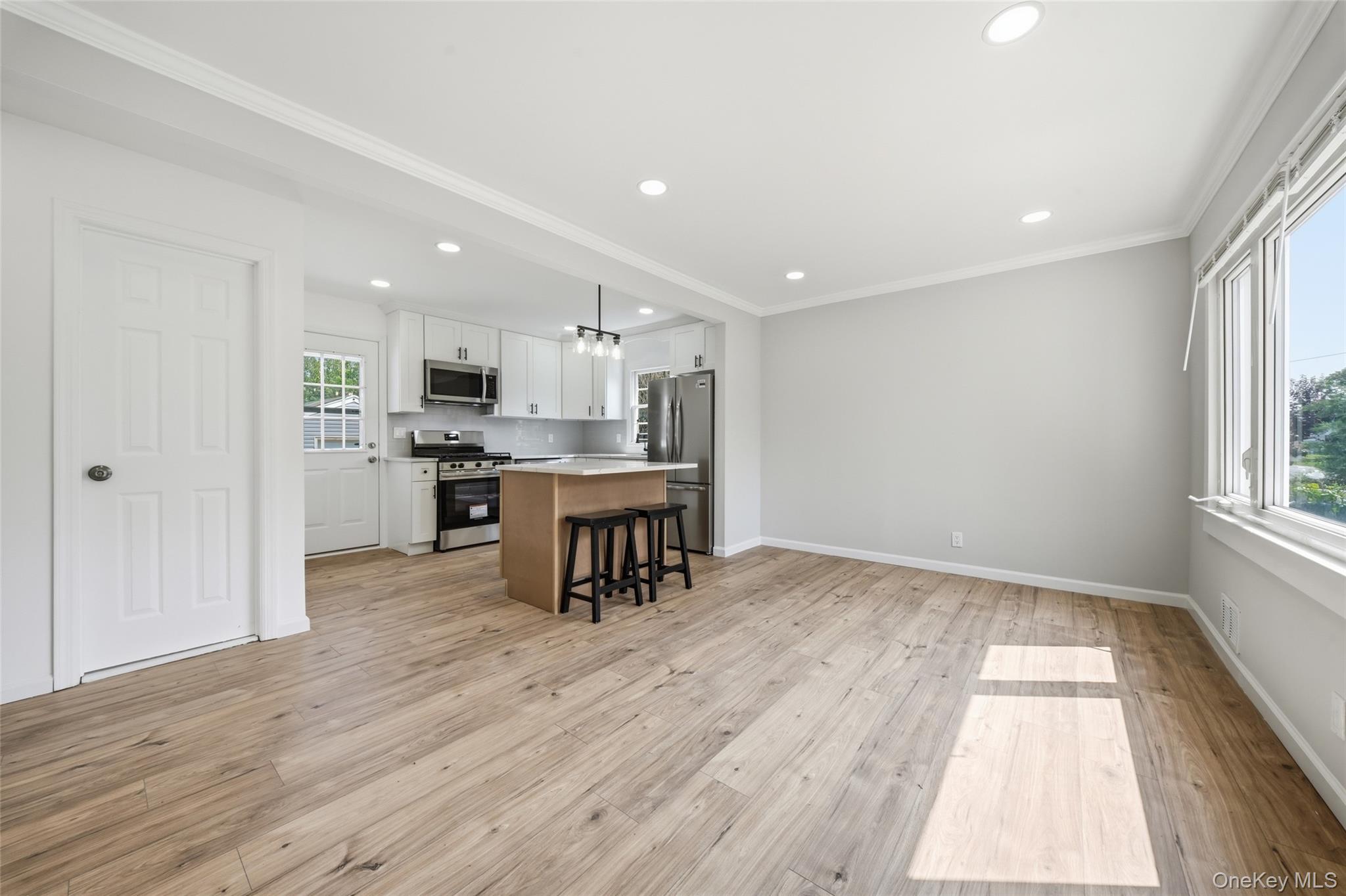 21 Independence Avenue Property Photo 6